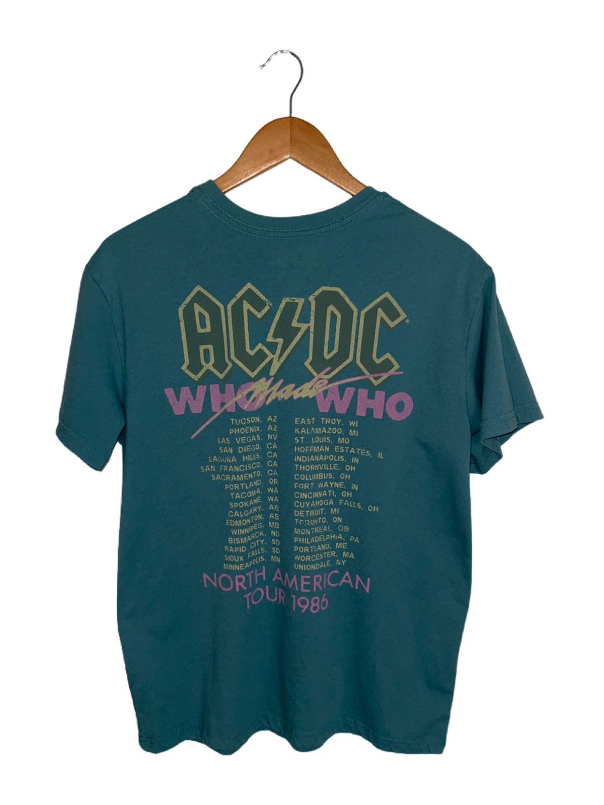 Band Tees ACDC Who Made Who Tee Size US M / EU 48-50 / 2 - 2 Thumbnail