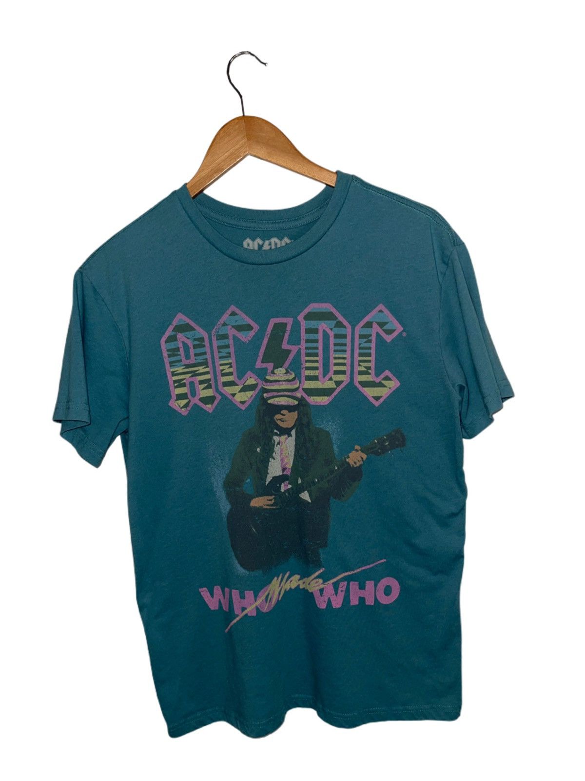 Band Tees ACDC Who Made Who Tee Size US M / EU 48-50 / 2 - 1 Thumbnail