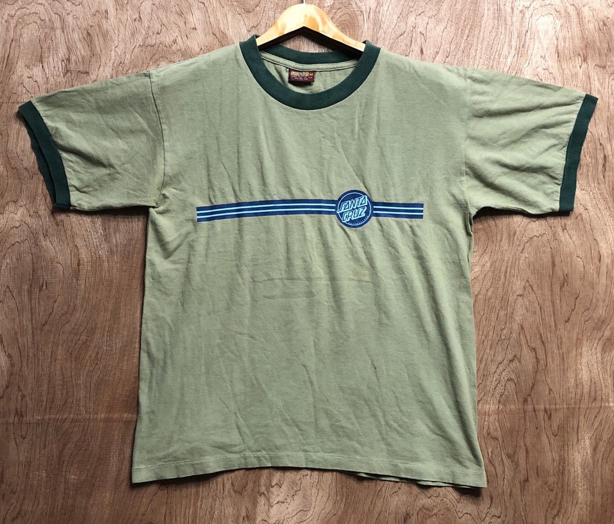 Vintage SANTA CRUZ skateboard tee