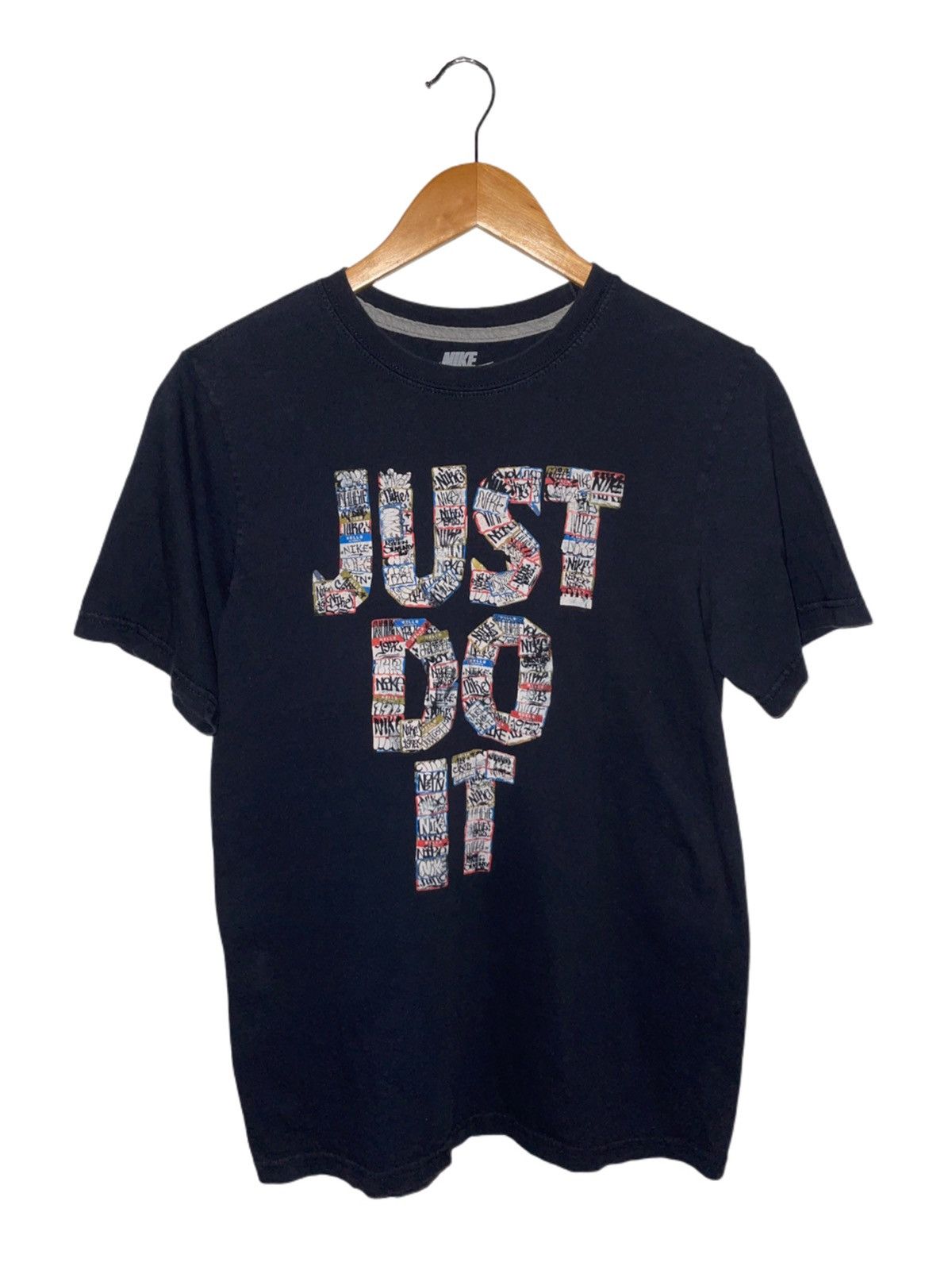 Nike Nike Y2K Graffiti Postal Tag Tee Size US S / EU 44-46 / 1 - 1 Thumbnail