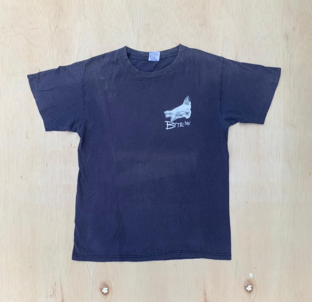 Anvil × Vintage vintage tee C - 10 Bite Me Bermuda jaws parody Size US M / EU 48-50 / 2 - 3 Thumbnail