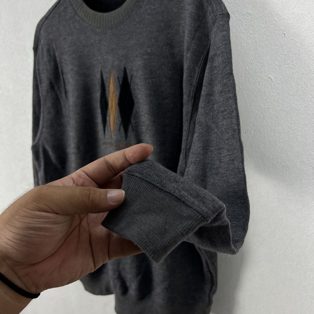 Vintage VINTAGE GIANNI VALENTINO SWEATSHIRT EMBROIDERY BIG LOGO Size US M / EU 48-50 / 2 - 5 Thumbnail