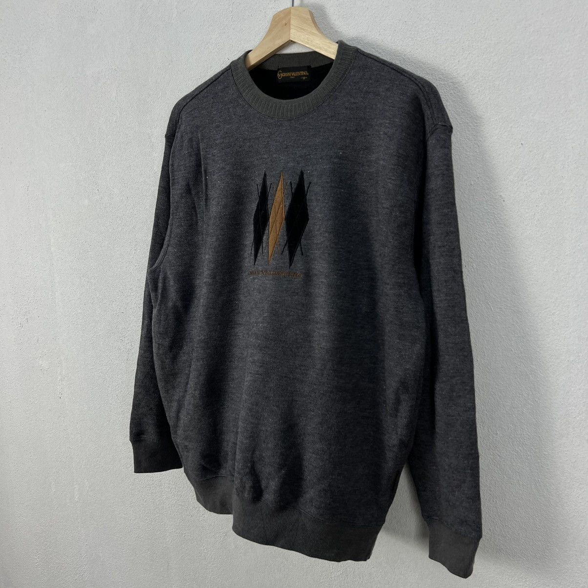 Vintage VINTAGE GIANNI VALENTINO SWEATSHIRT EMBROIDERY BIG LOGO Size US M / EU 48-50 / 2 - 2 Thumbnail