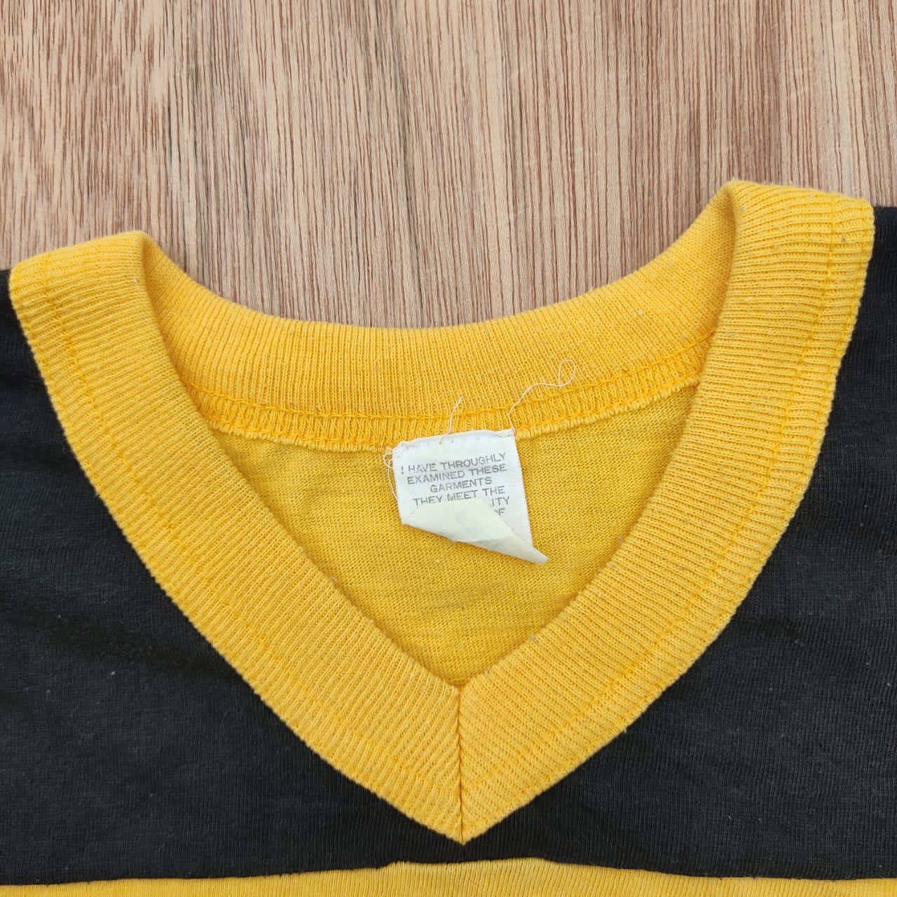 Vintage vintage tee 70s D4 v neck Size US M / EU 48-50 / 2 - 4 Thumbnail