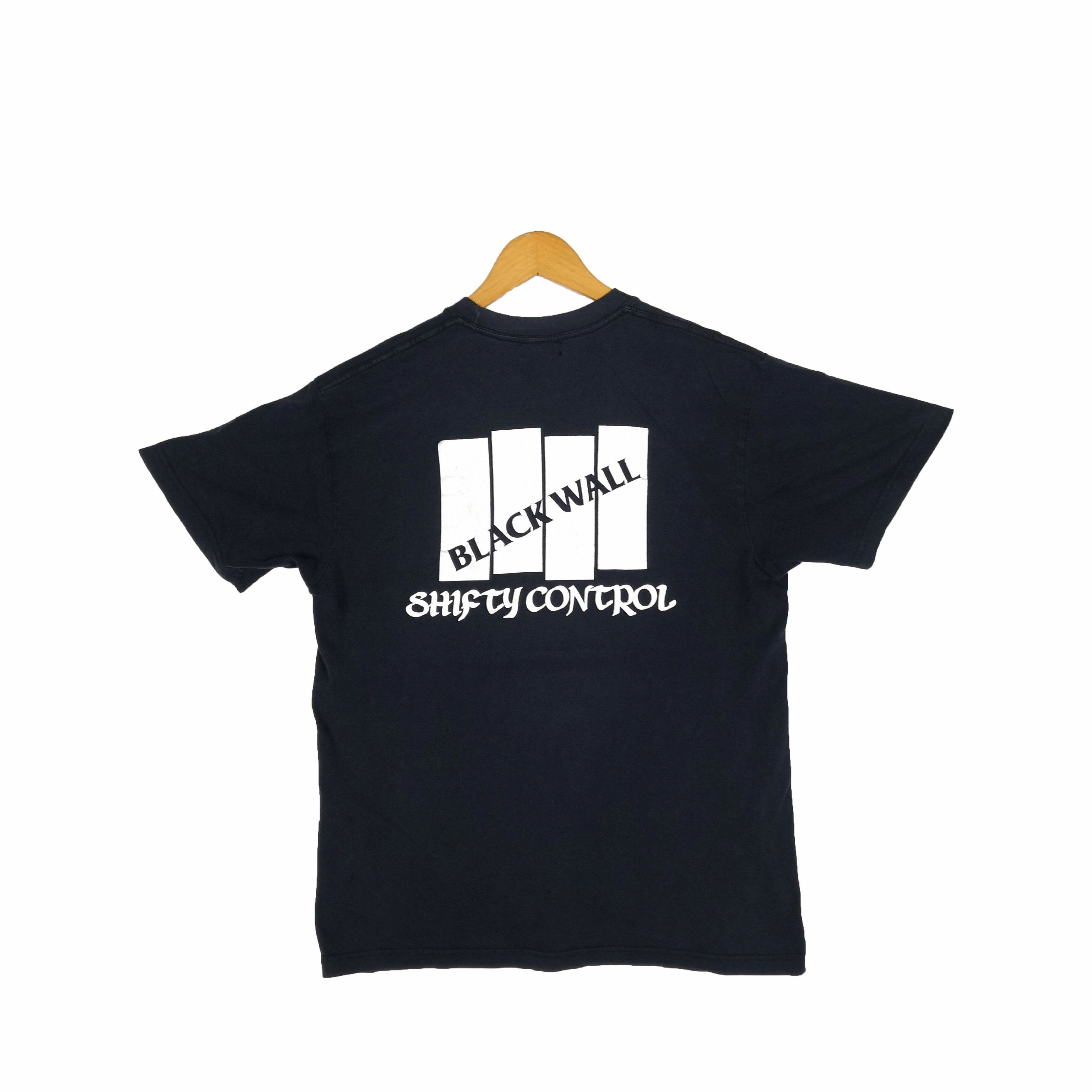 Japanese Brand × Playstation Vintage Y2k Black Wall T-shirt alike Black Flag Crewneck Tee Size US L / EU 52-54 / 3 - 2 Thumbnail