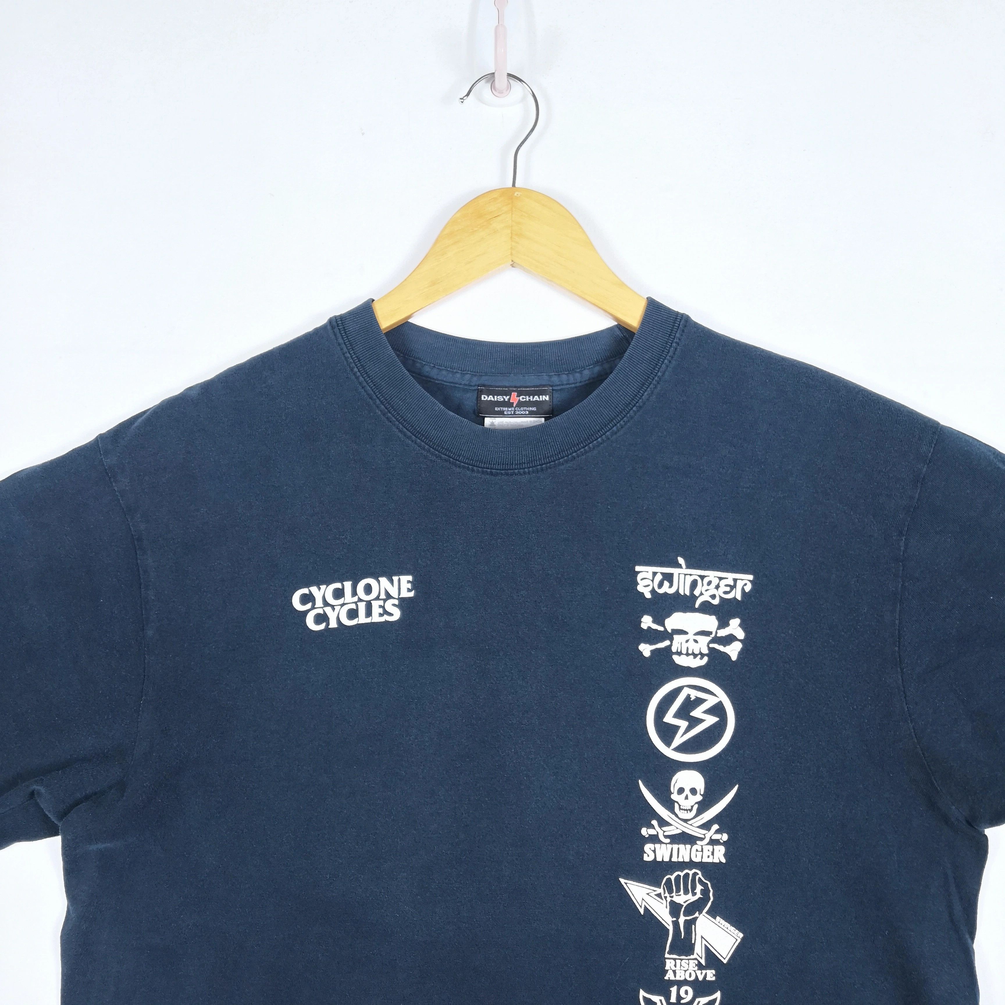 Japanese Brand × Playstation Vintage Y2k Black Wall T-shirt alike Black Flag Crewneck Tee Size US L / EU 52-54 / 3 - 3 Thumbnail