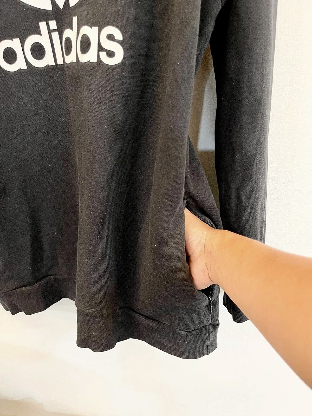Adidas × Vintage VINTAGE ADIDAS TREFOIL HOODIE BIG LOGO FRONT ALL BLACKS Size US L / EU 52-54 / 3 - 8 Thumbnail