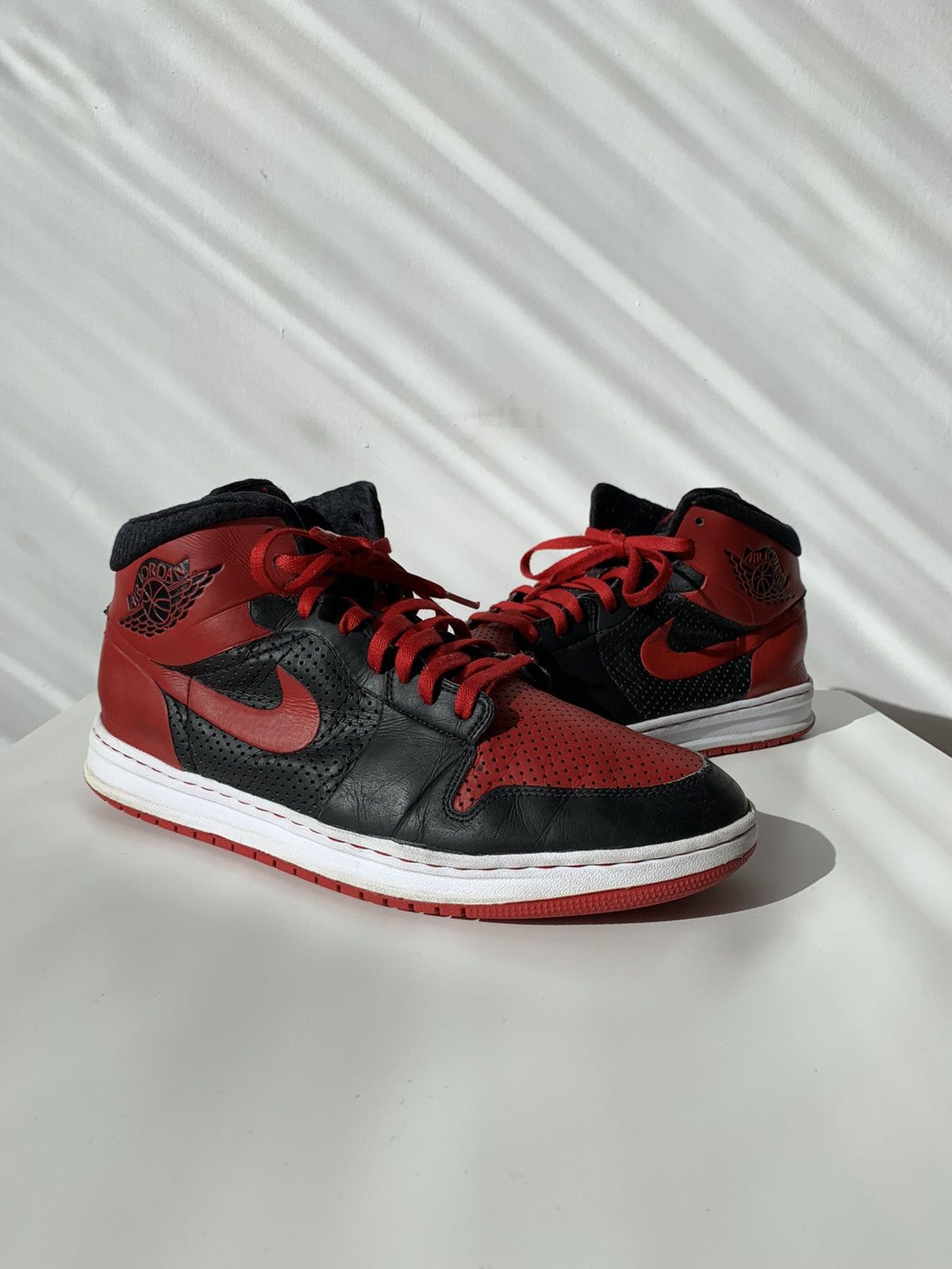 Jordan Brand 2009 Nike Jordan Alpha 1 Bred Size US 13 / EU 46 - 2 Thumbnail