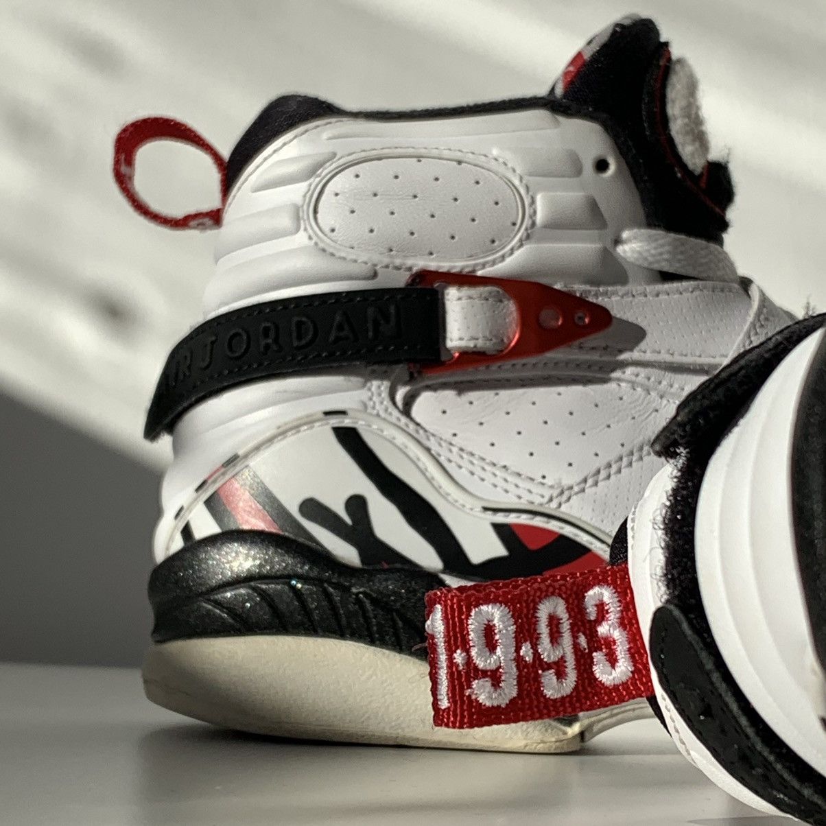 Nike 2016 Nike Jordan 8 Retro Alternate Size US 8 / IT 38 - 9 Thumbnail