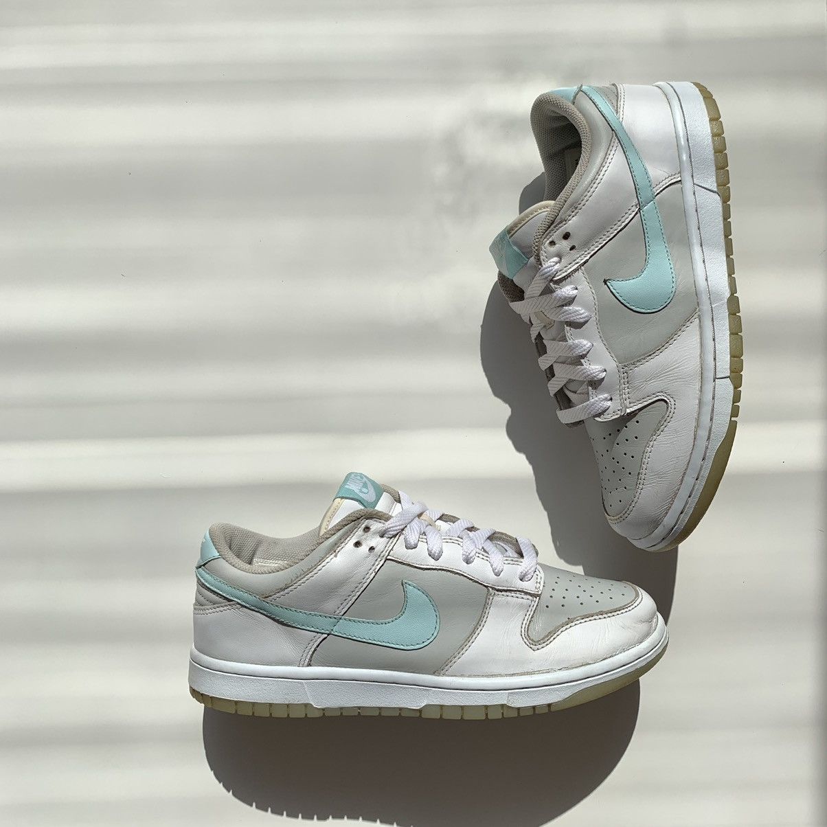 Nike 2005 Nike Dunk Low Ice Blue Neutral Grey White / Baby Blue Size US 7.5 / EU 40-41 - 1 Thumbnail