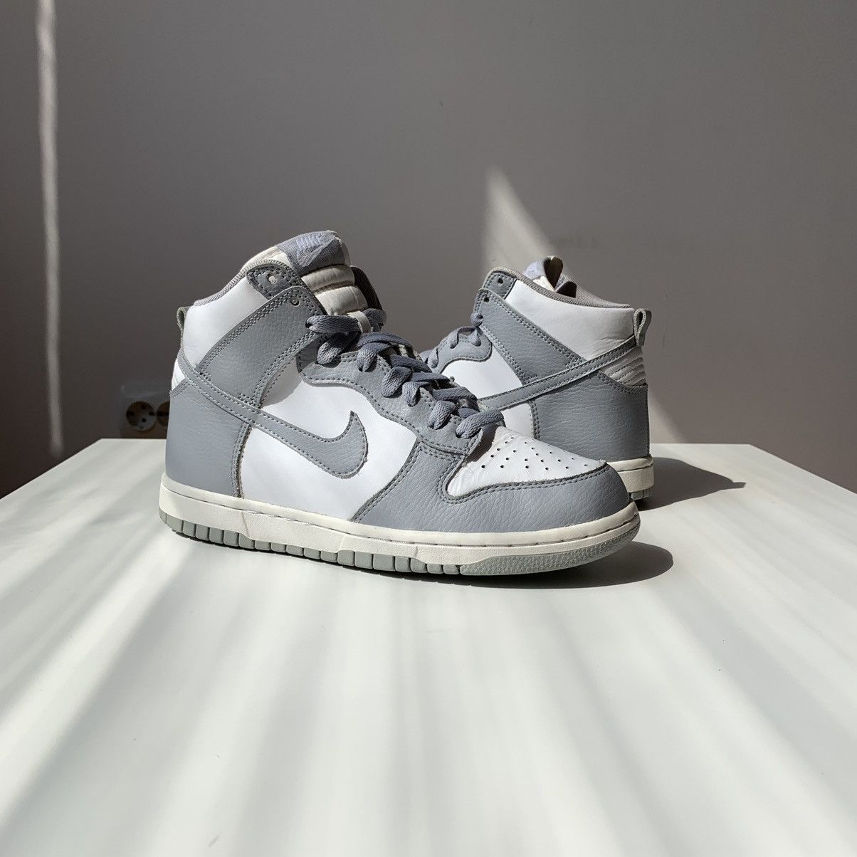 Nike 2016 Nike Dunk High White Wolf Grey Size US 7 / IT 37 - 10 Thumbnail
