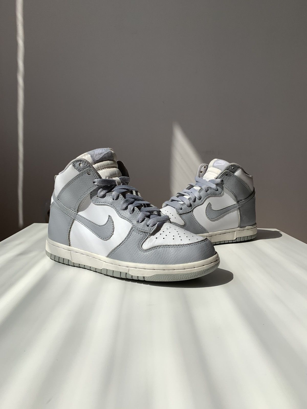 Nike 2016 Nike Dunk High White Wolf Grey Size US 7 / IT 37 - 2 Thumbnail