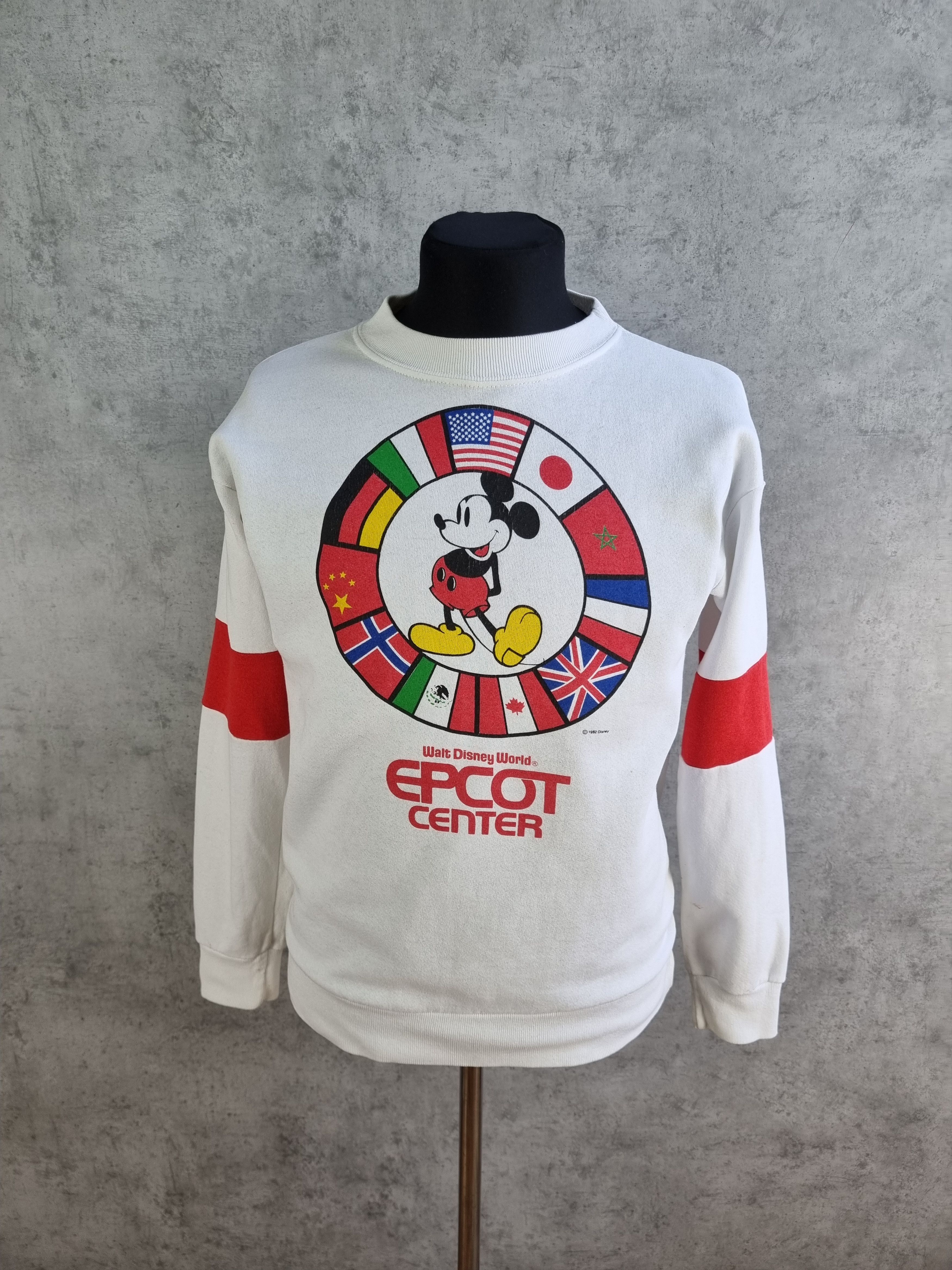 Disney × Mickey Mouse Vintage 1982 Mickey Mouse 50/50 Disney World Productions Size US M / EU 48-50 / 2 - 3 Thumbnail