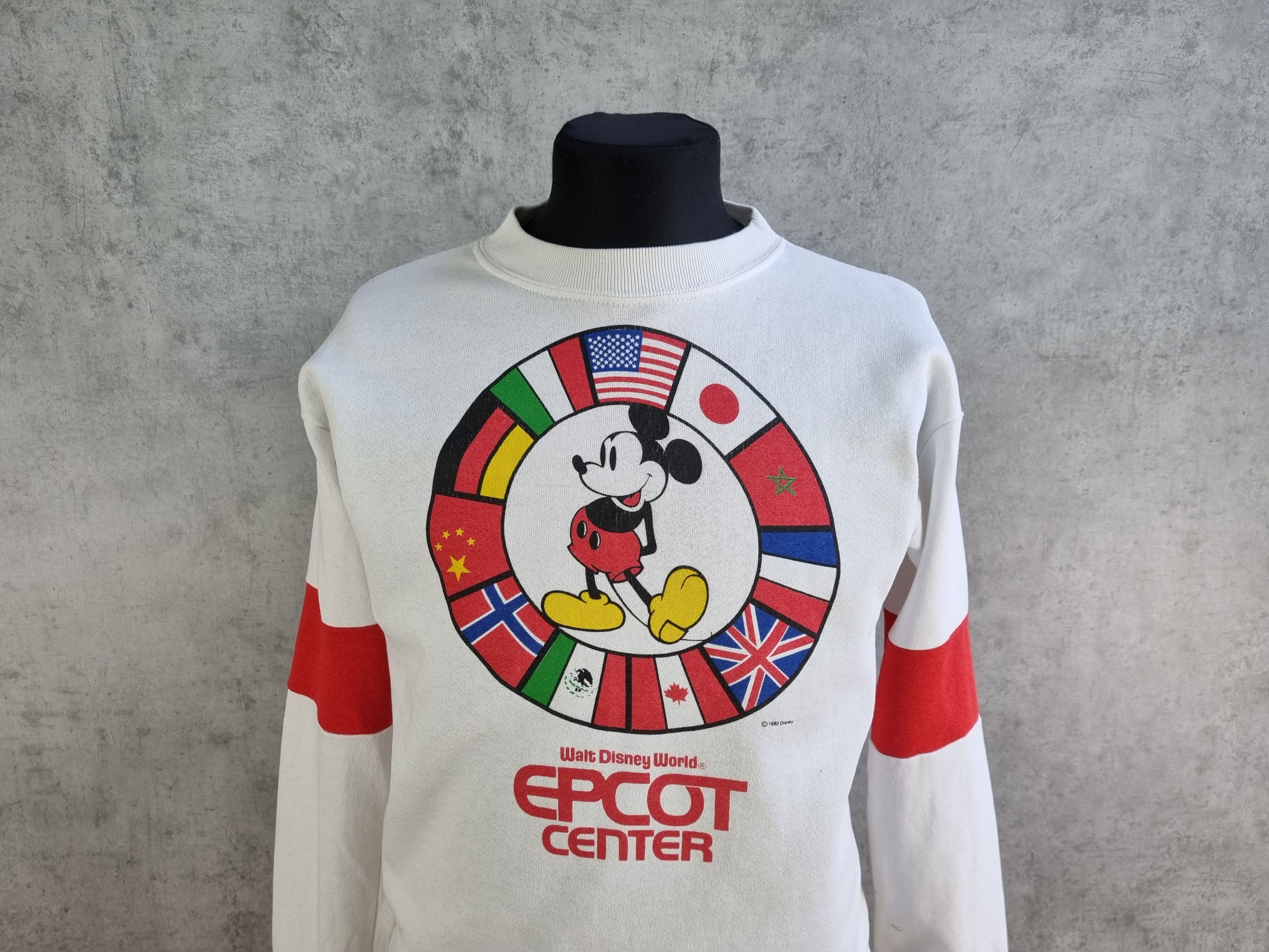Disney × Mickey Mouse Vintage 1982 Mickey Mouse 50/50 Disney World Productions Size US M / EU 48-50 / 2 - 4 Thumbnail