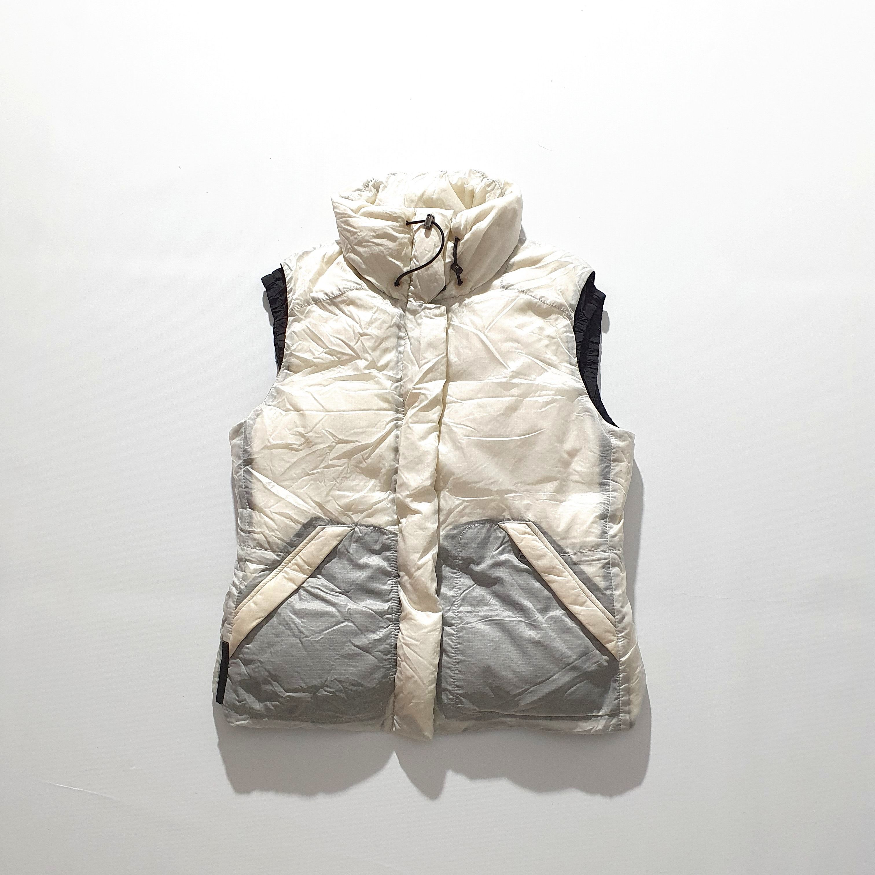 Prada Rare 90s PRADA Vintage Down Vest Nylon Size M / US 6-8 / IT 42-44 - 19 Thumbnail