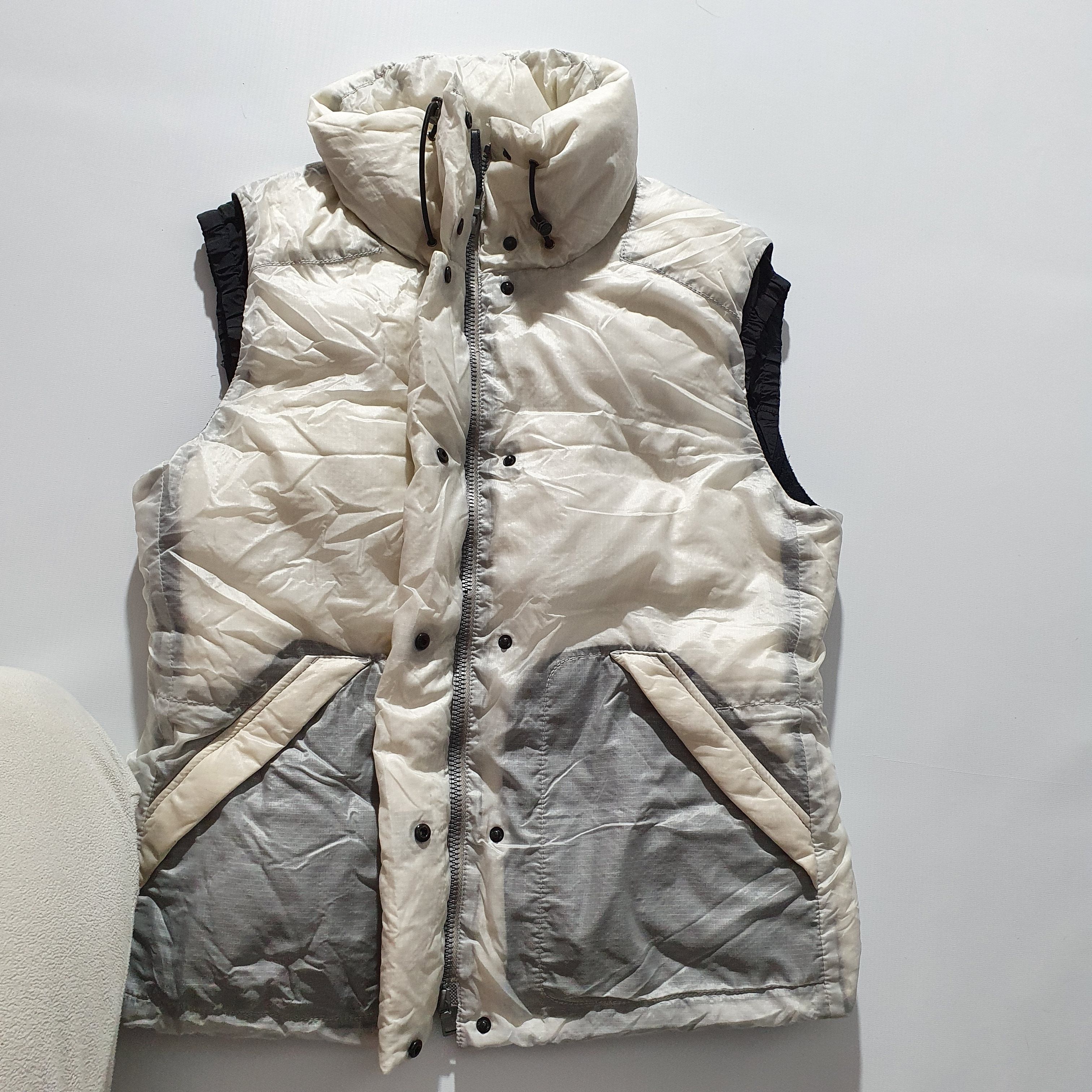 Prada Rare 90s PRADA Vintage Down Vest Nylon Size M / US 6-8 / IT 42-44 - 18 Thumbnail