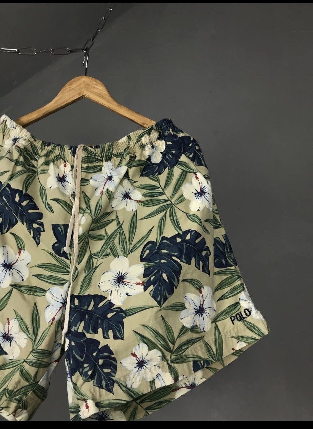 Polo Ralph Lauren Polo Ralph Lauren Sport Crazy Flower overprinted shorts Size US 36 / EU 52 - 2 Thumbnail