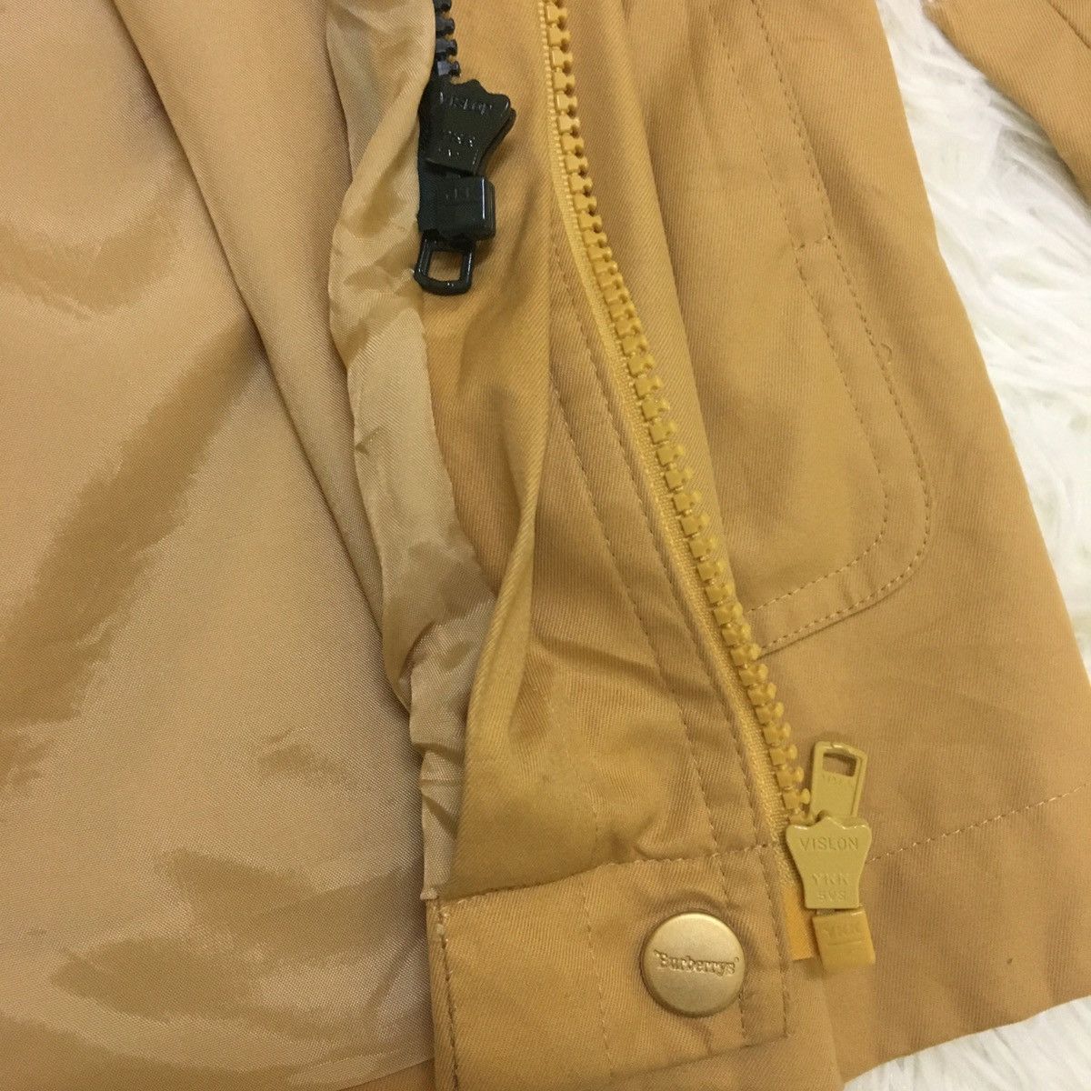 Burberry Burberrys’ Fishtail Parka Size US M / EU 48-50 / 2 - 15 Thumbnail