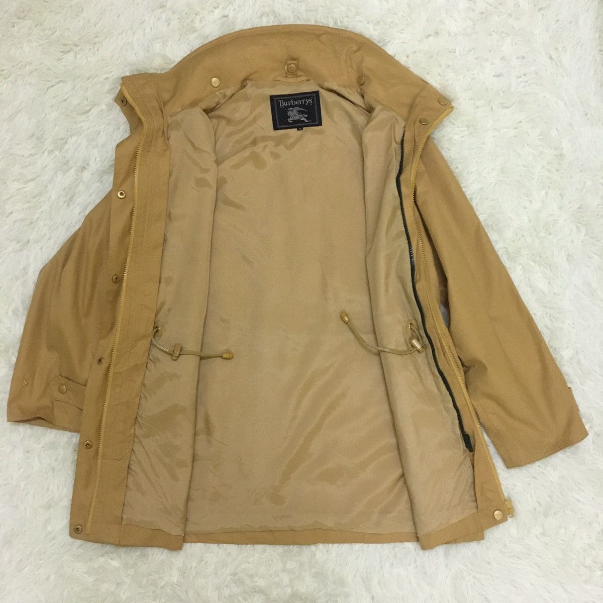 Burberry Burberrys’ Fishtail Parka Size US M / EU 48-50 / 2 - 12 Thumbnail