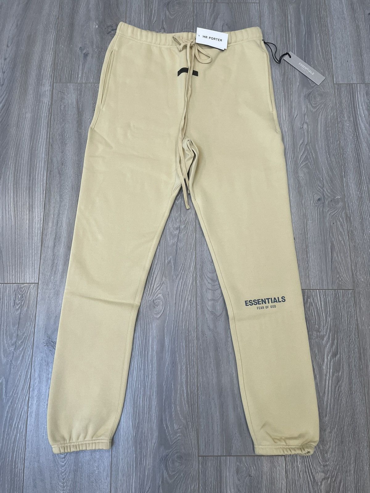 FOG Fear of God Essentials Mr. Porter Exclusive Cream Sweatpants Size US 36 / EU 52 - 1 Thumbnail