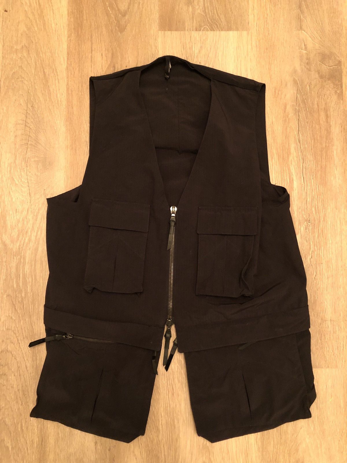 11 By Boris Bidjan Saberi FINAL DROP! 11 By Boris Bidjan Saberi Vest Size US L / EU 52-54 / 3 - 1 Thumbnail