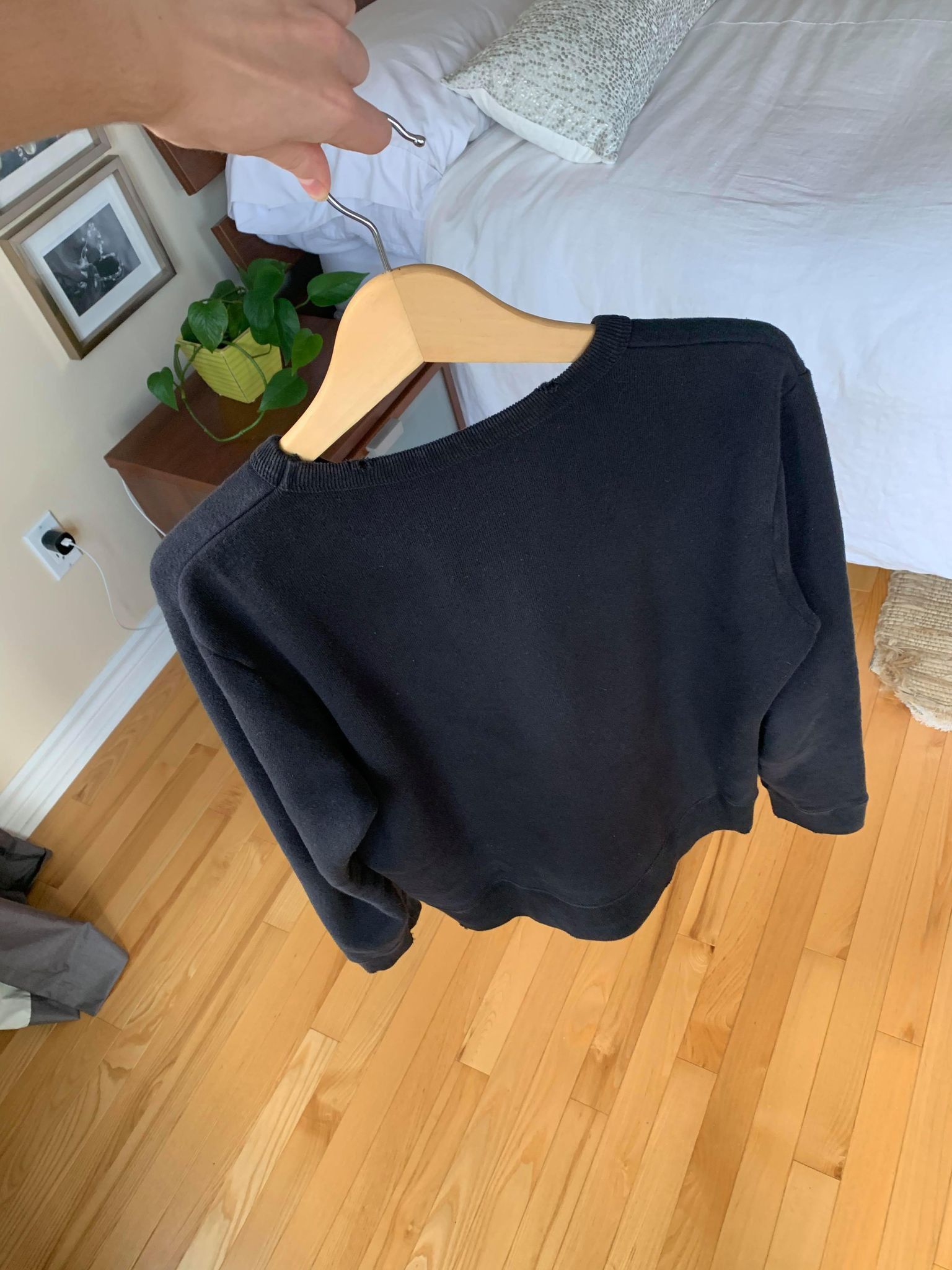Gucci Gucci logo sweater size small Size US S / EU 44-46 / 1 - 8 Thumbnail