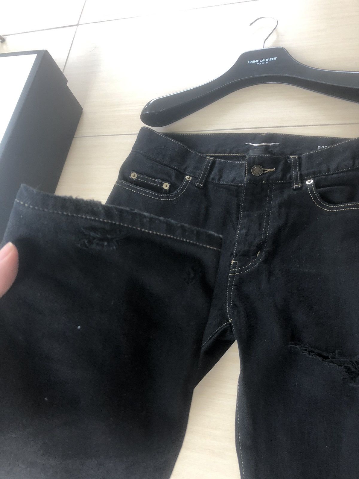 Hedi Slimane × Saint Laurent Paris Saint Laurent Trash D02 x Hedi slimane size 30 Size US 30 / EU 46 - 18 Thumbnail