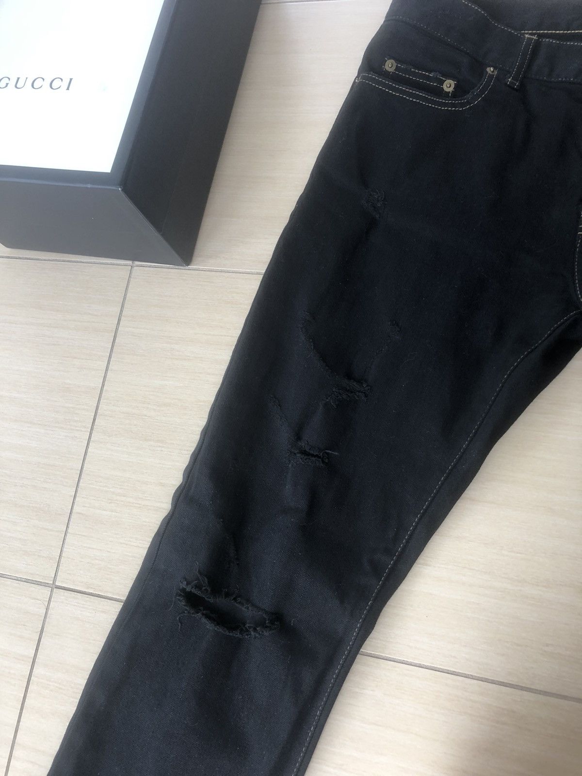 Hedi Slimane × Saint Laurent Paris Saint Laurent Trash D02 x Hedi slimane size 30 Size US 30 / EU 46 - 17 Thumbnail