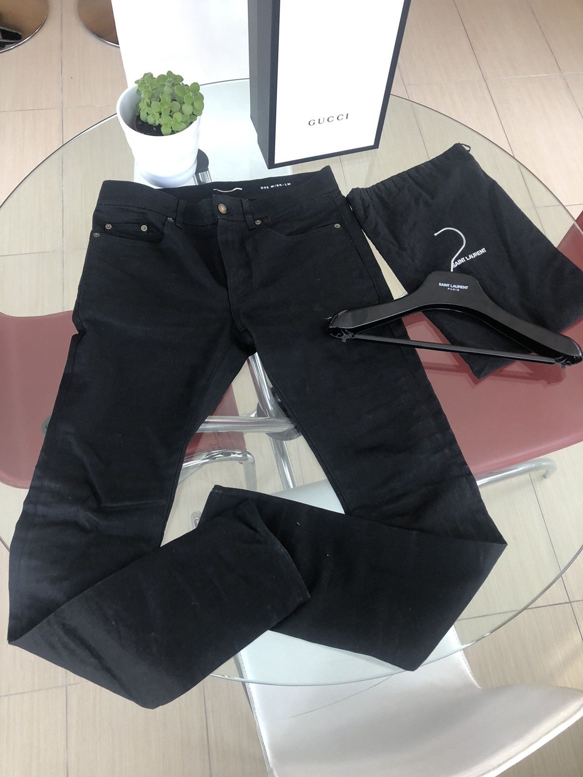 Saint Laurent Paris Saint Laurent Black D02 size 30 Size US 30 / EU 46 - 8 Thumbnail