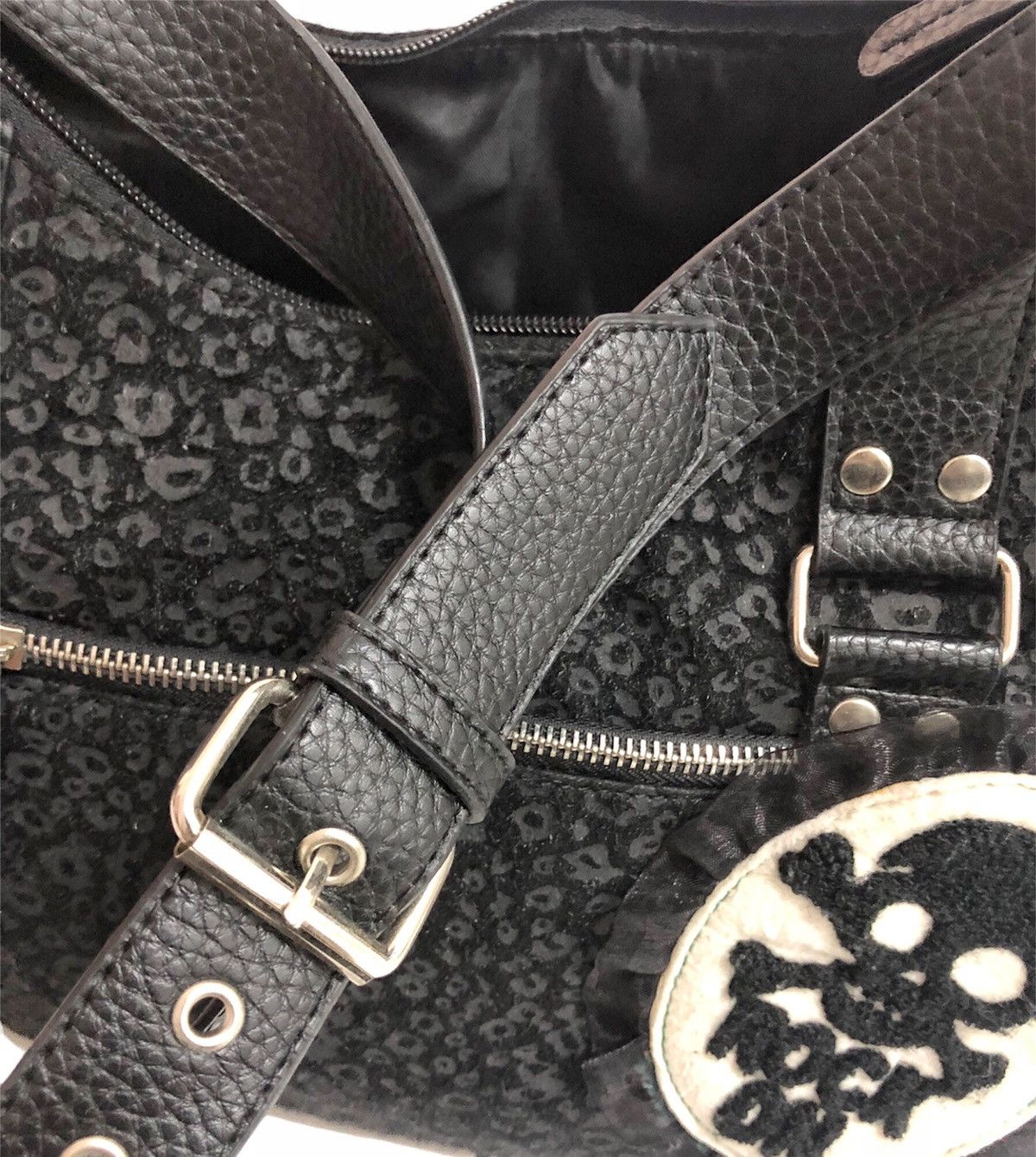 Algonquins 00’s Algonquins Harajuku Gothic punk massager bag Size ONE SIZE - 13 Thumbnail