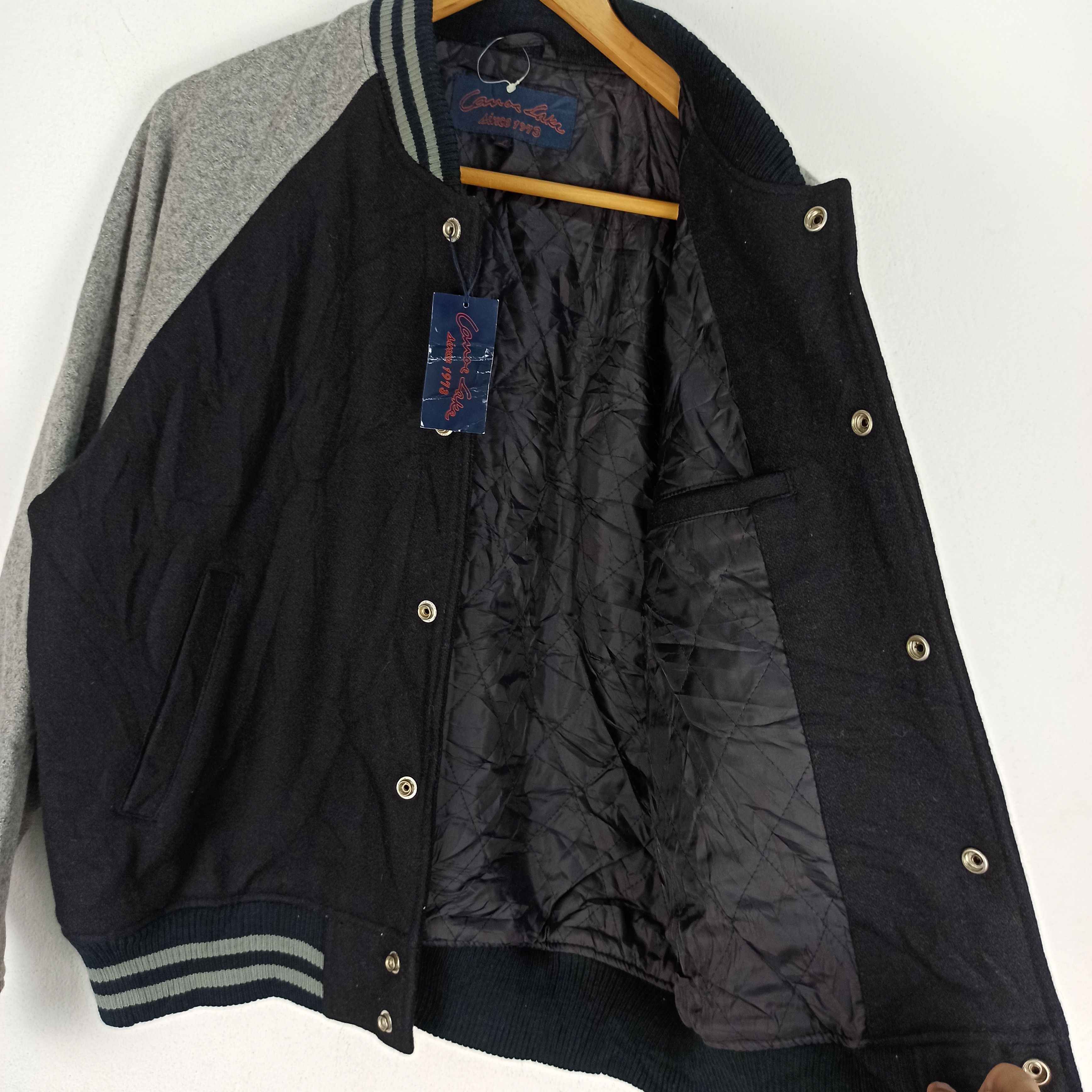 Japanese Brand Vtg '99 PACIFIC LEAGUE DAIEI HAWKS CHAMPIONS VARSITY Size US L / EU 52-54 / 3 - 5 Thumbnail