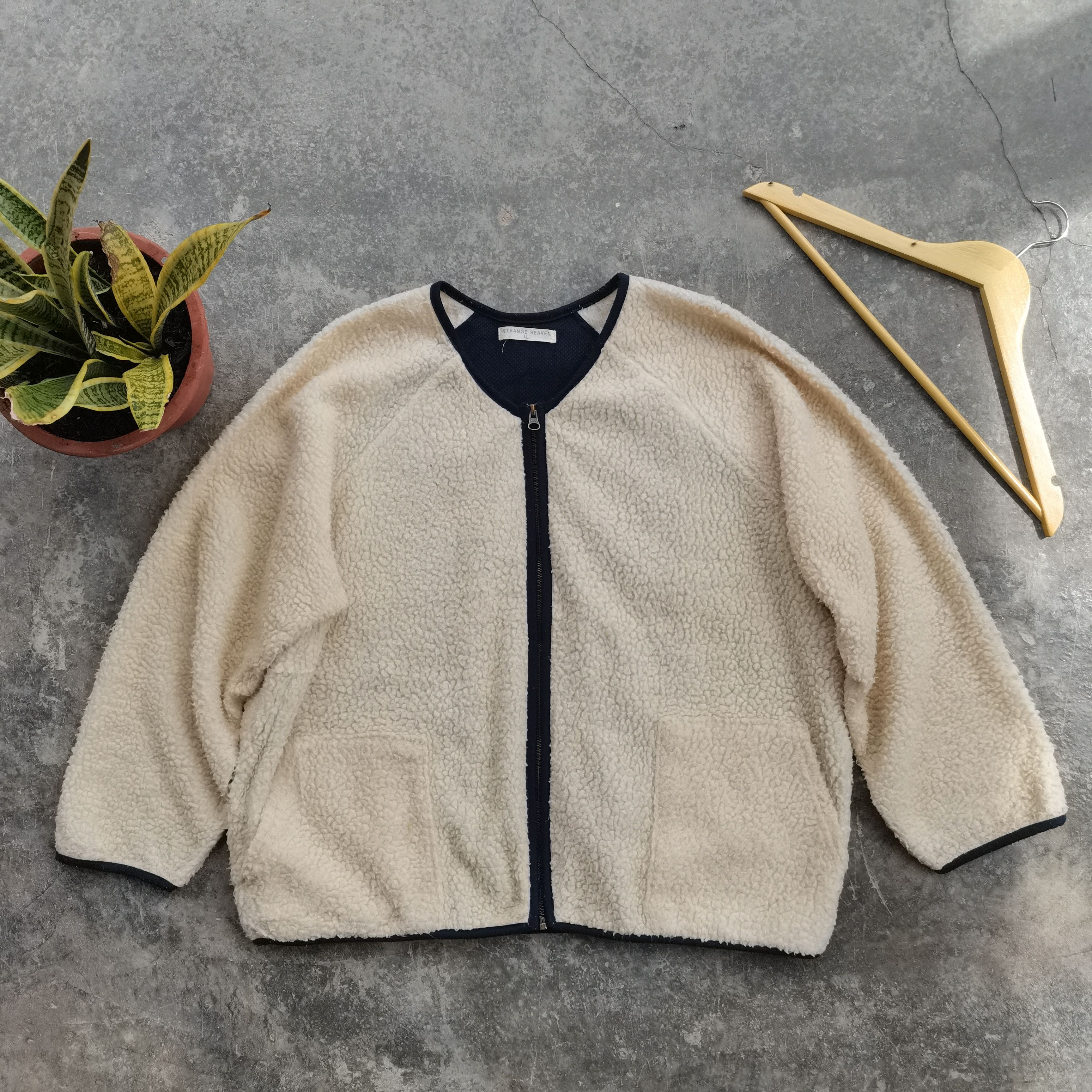 Japanese Brand Steals🔥 Vintage STRANGE HEAVEN Sherpa Fleece Cardigan Size US XL / EU 56 / 4 - 1 Thumbnail