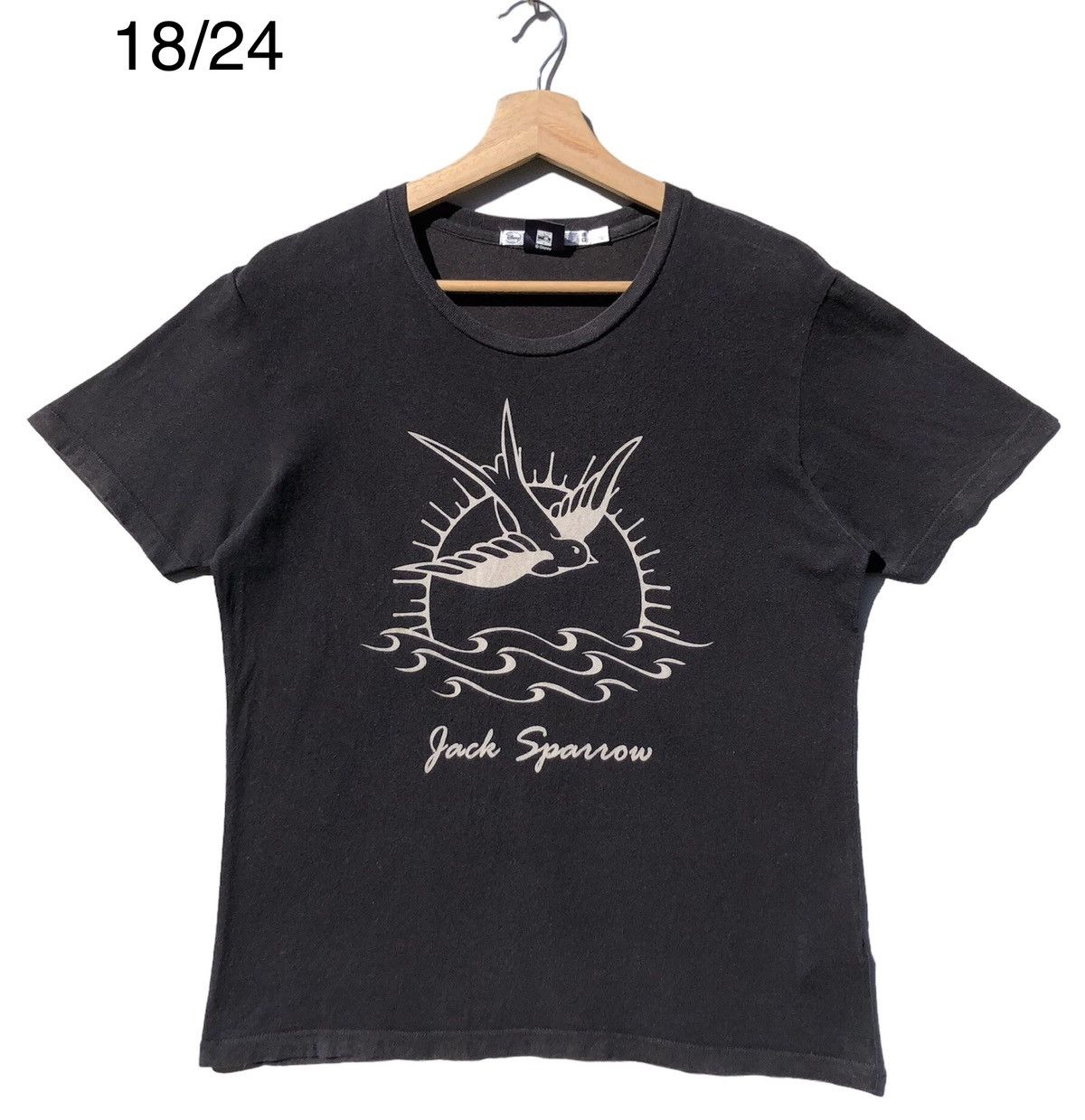 Disney 🔥Accept Binding Offer🔥 Jack Sparrow Size US S / EU 44-46 / 1 - 1 Thumbnail