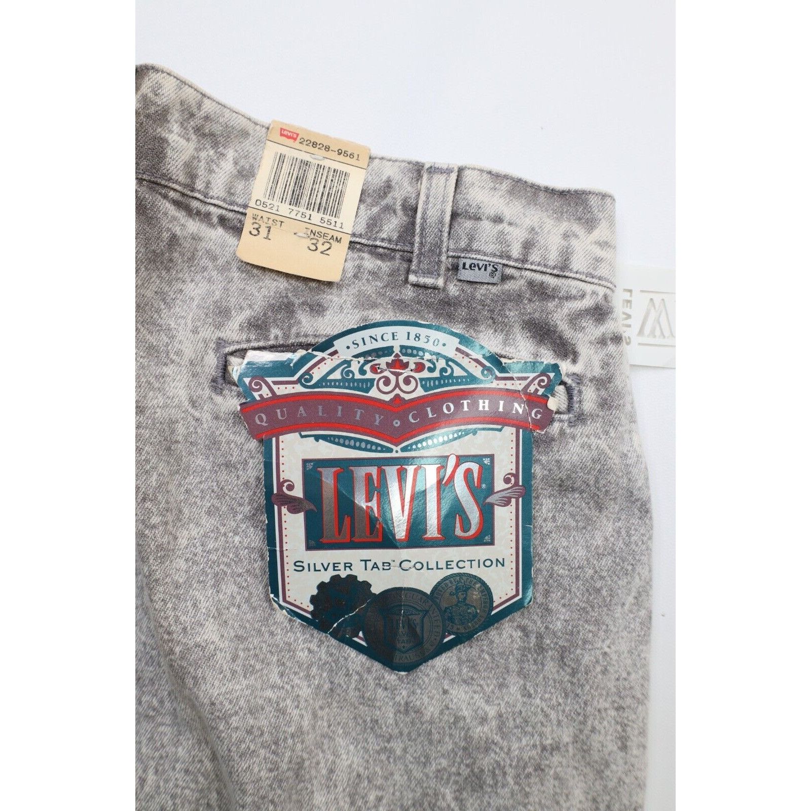 Levi's × Vintage Deadstock Vtg 80s Levis SilverTab Whitewashed Pleated Jeans Size US 31 - 15 Thumbnail