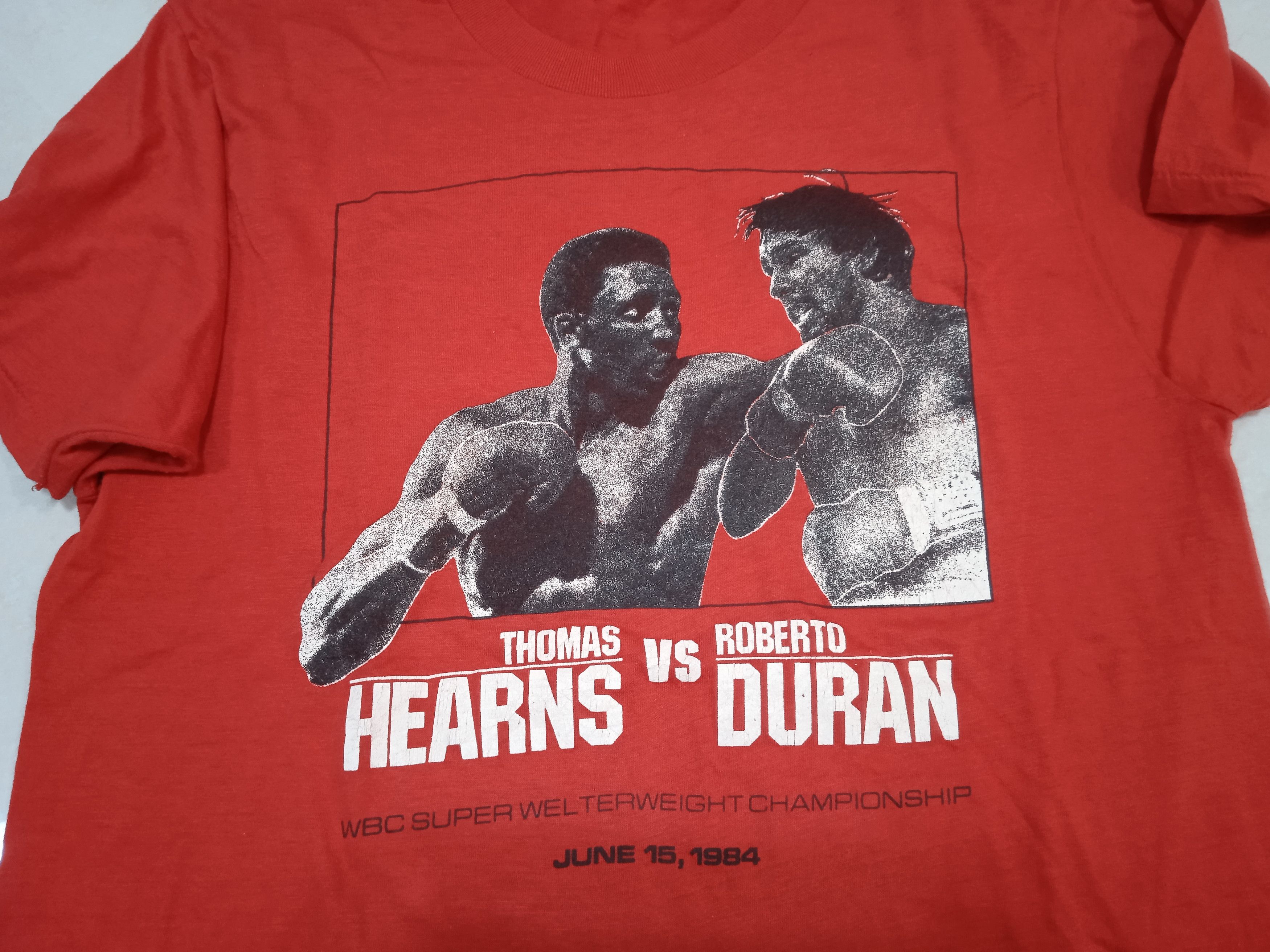 Vintage Vintage 80s Roberto Duran vs Thomas Hearns T-Shirt Boxing Size US L / EU 52-54 / 3 - 3 Thumbnail
