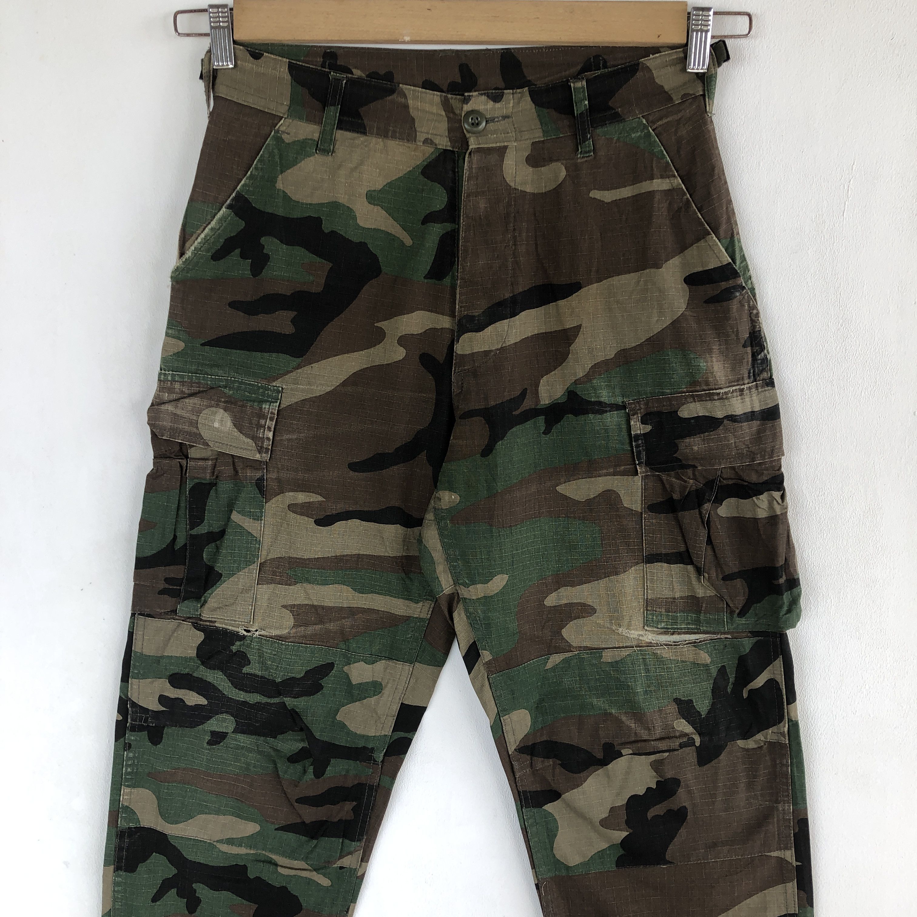 Japanese Brand × Vintage Vintage Army Cargo Pants Fatigue Camouflage Trousers Size 30" / US 8 / IT 44 - 5 Thumbnail