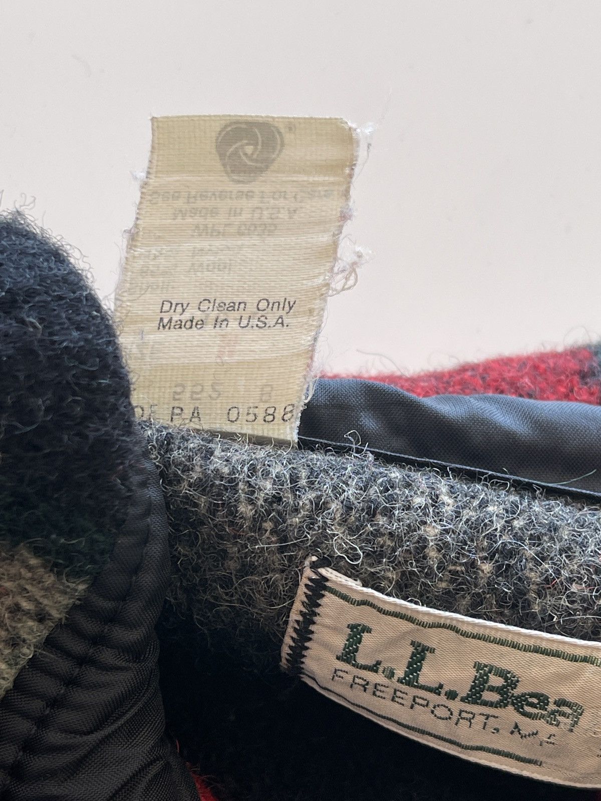 L.L. Bean Vintage L.L.Bean Wool Tartan Jacket Size US M / EU 48-50 / 2 - 6 Thumbnail