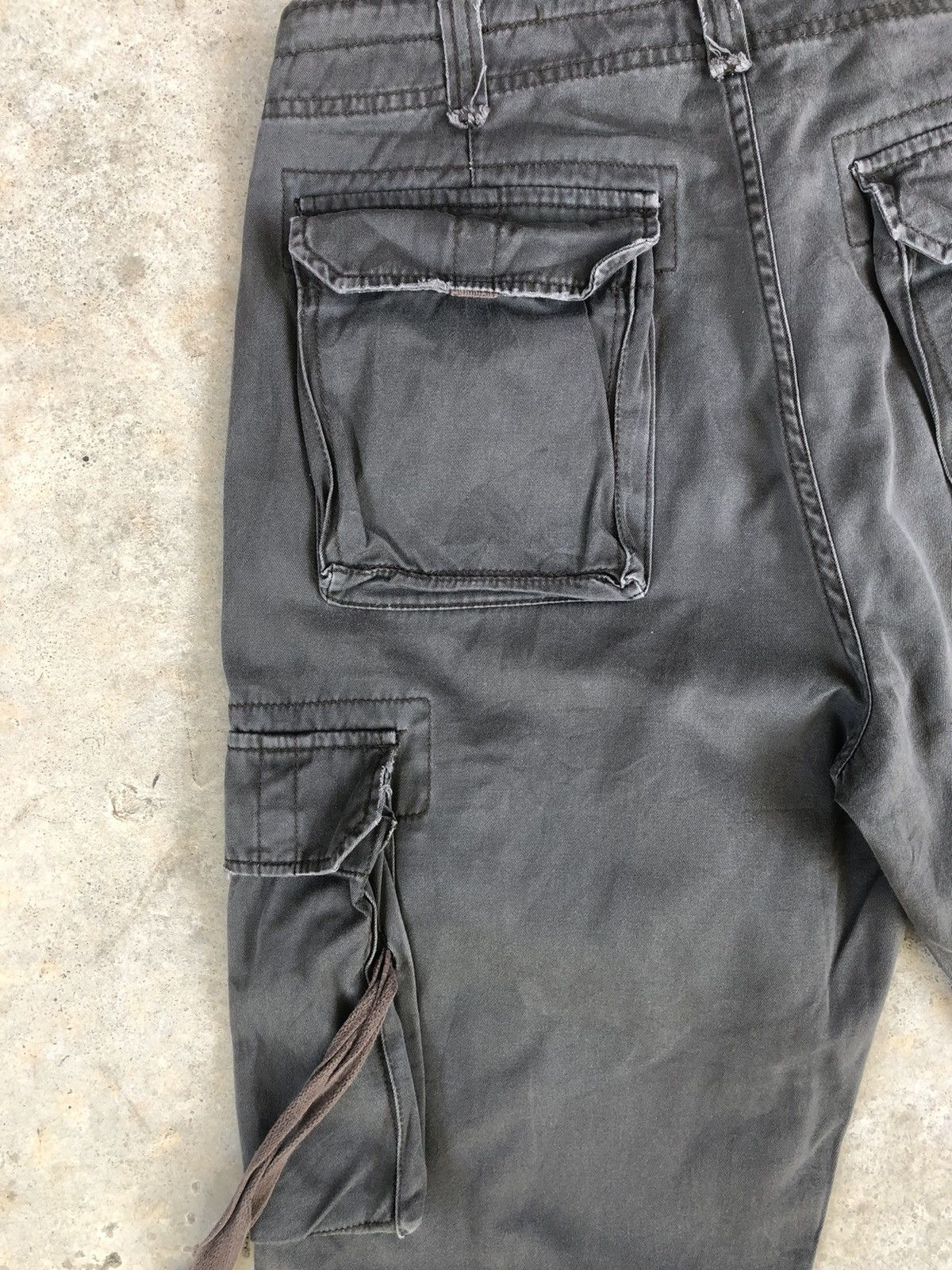 Japanese Brand real crush parachute cargo pants multipocket tactical Size US 30 / EU 46 - 10 Thumbnail