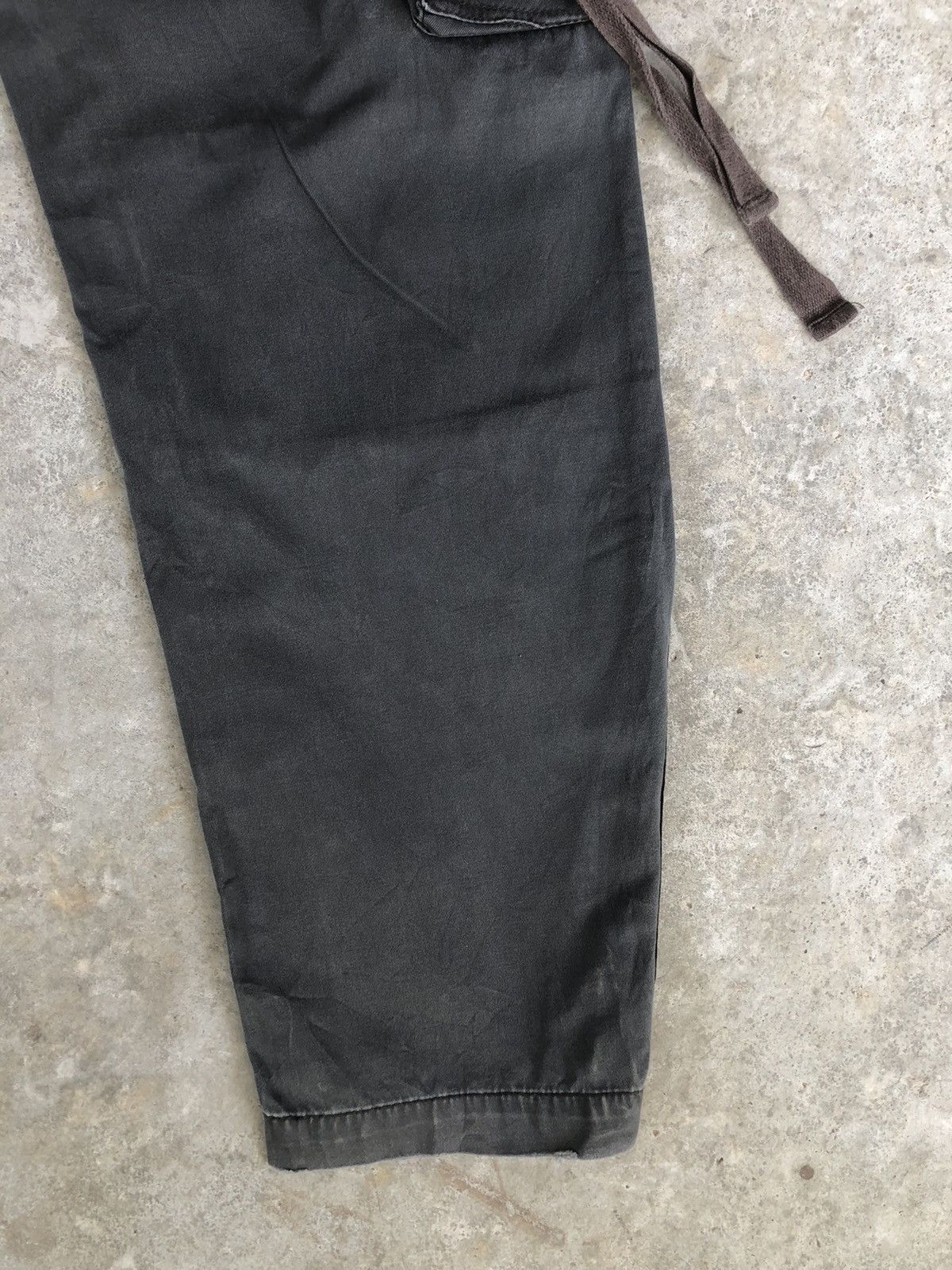 Japanese Brand real crush parachute cargo pants multipocket tactical Size US 30 / EU 46 - 13 Thumbnail