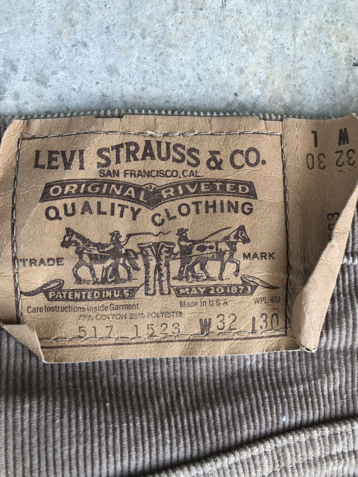 If Six Was Nine Vintage 80’s Levi’s Corduroy Pants Flared Jeans 517 Size US 31 - 14 Thumbnail