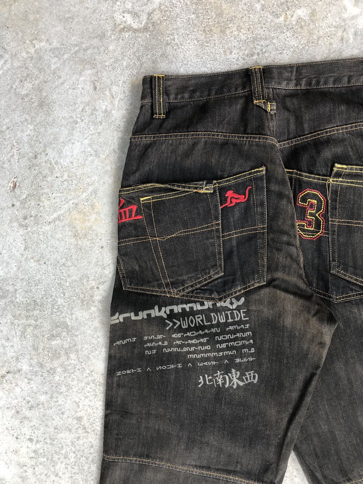 DrunknMunky Drunkn Munky Spellout Embroidered Jeans Baggy Jeans hip hop Size US 31 - 9 Thumbnail