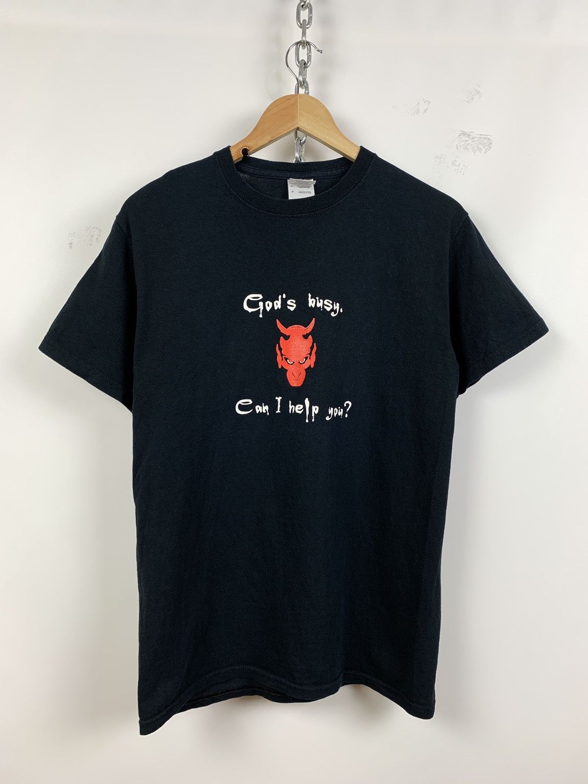 Vintage Vintage God’s Busy Can I Help You? Devil Satan T-Shirt Size US S / EU 44-46 / 1 - 1 Thumbnail