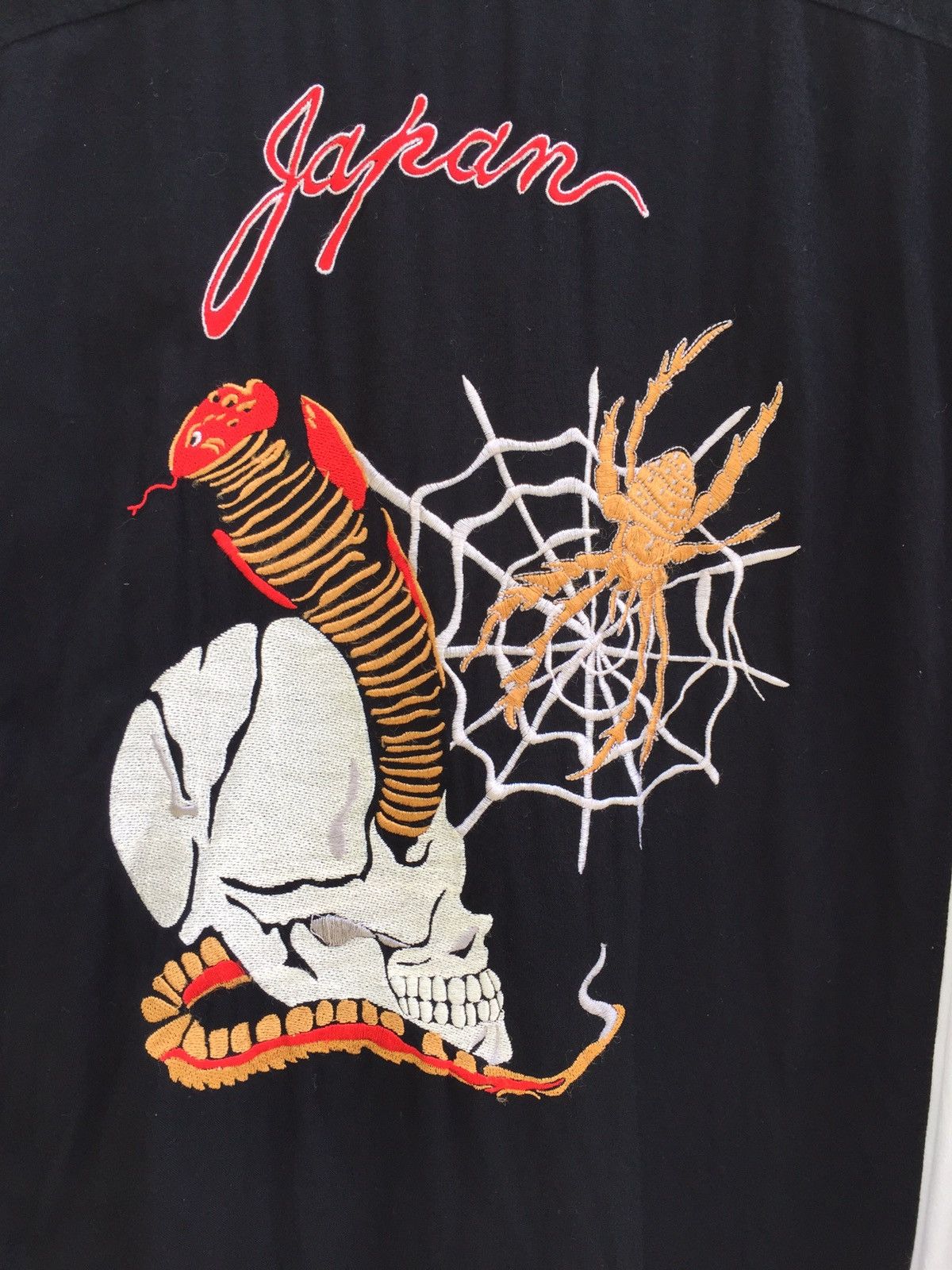 Other Sukajan Hawaiian Shirt Skull Embroidery Rayon Shirt Size US XXL / EU 58 / 5 - 2 Thumbnail