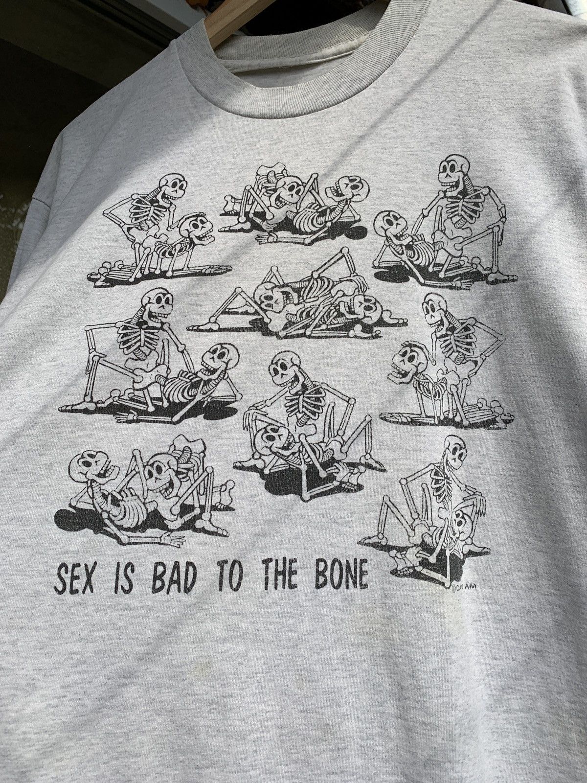 Vintage Vintage Sex Is Bad To The Bone Skeleton Single Stitch Shirt Size US M / EU 48-50 / 2 - 1 Thumbnail