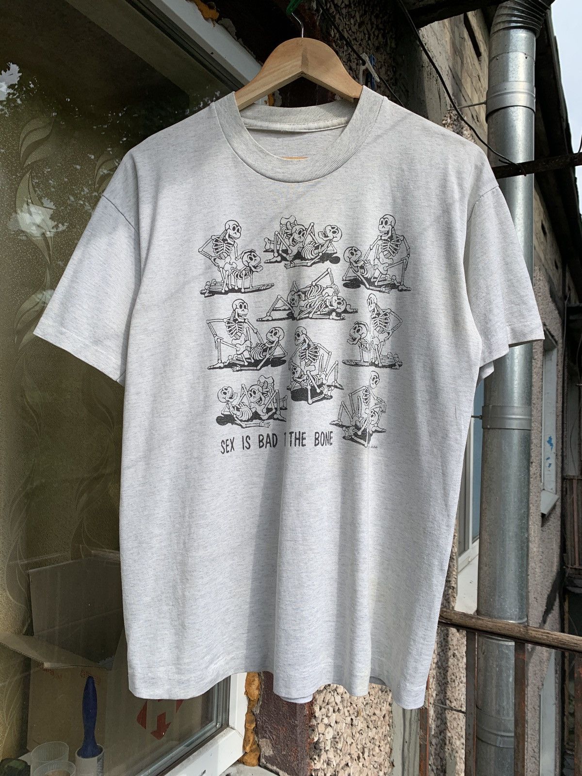 Vintage Vintage Sex Is Bad To The Bone Skeleton Single Stitch Shirt Size US M / EU 48-50 / 2 - 2 Thumbnail