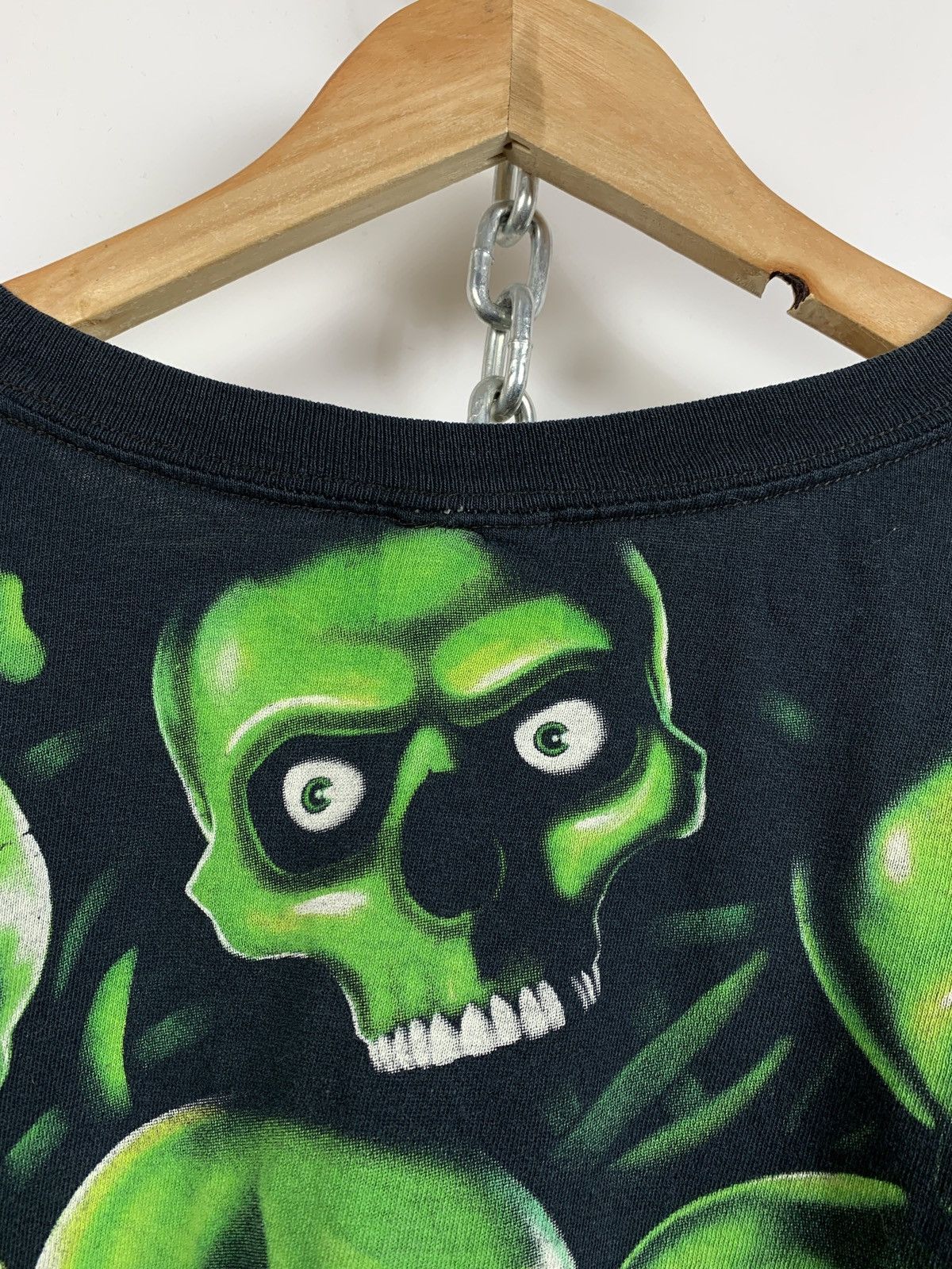 Liquid Blue 2001 Vintage Liquid Blue Green Skull Pile Travis Style Tee Size US XXL / EU 58 / 5 - 13 Thumbnail