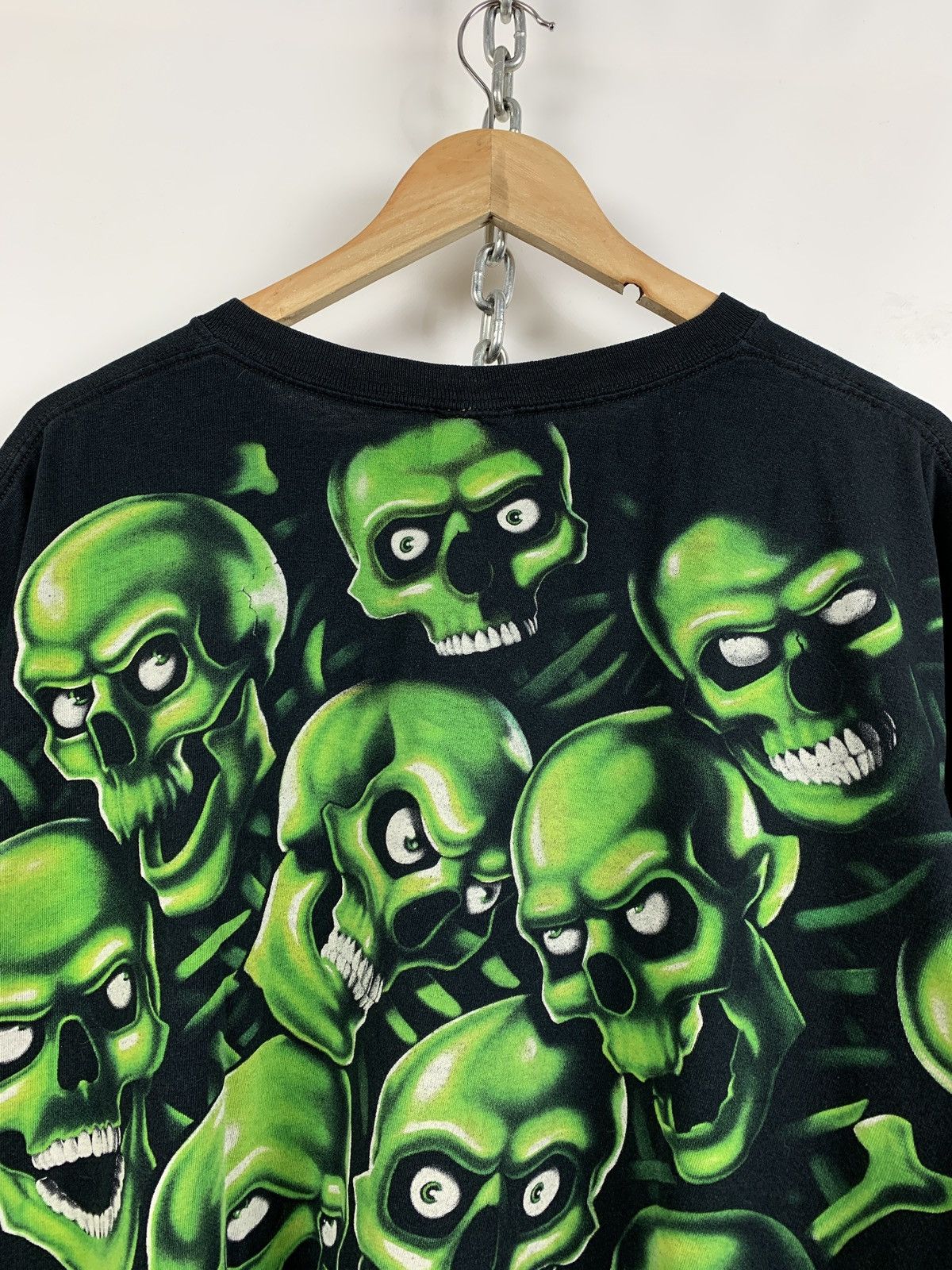 Liquid Blue 2001 Vintage Liquid Blue Green Skull Pile Travis Style Tee Size US XXL / EU 58 / 5 - 12 Thumbnail