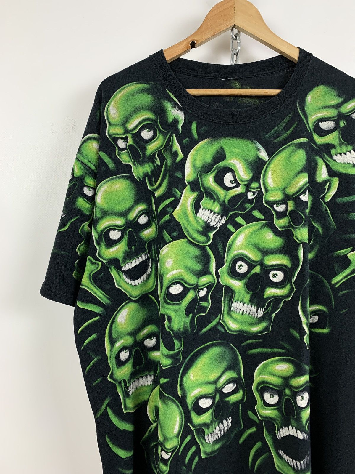 Liquid Blue 2001 Vintage Liquid Blue Green Skull Pile Travis Style Tee Size US XXL / EU 58 / 5 - 4 Thumbnail