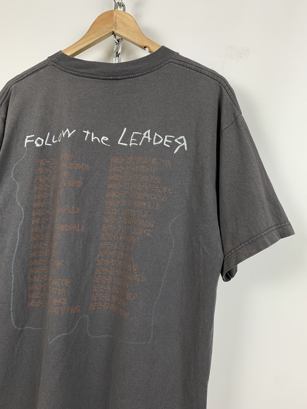 Band Tees Vintage Korn Follow The Leader Fader Grey T-Shirt Size US L / EU 52-54 / 3 - 8 Thumbnail