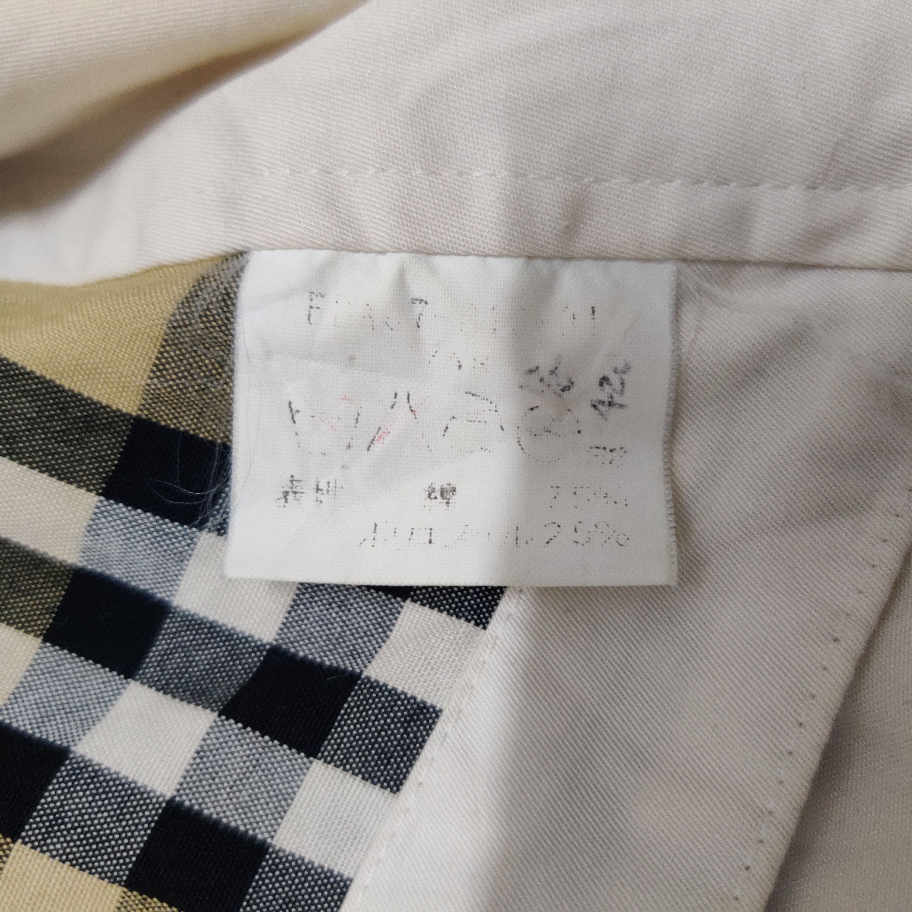 Burberry Vintage 90's Burberry Gold Button Nova Check Trench Coat Size US M / EU 48-50 / 2 - 12 Thumbnail
